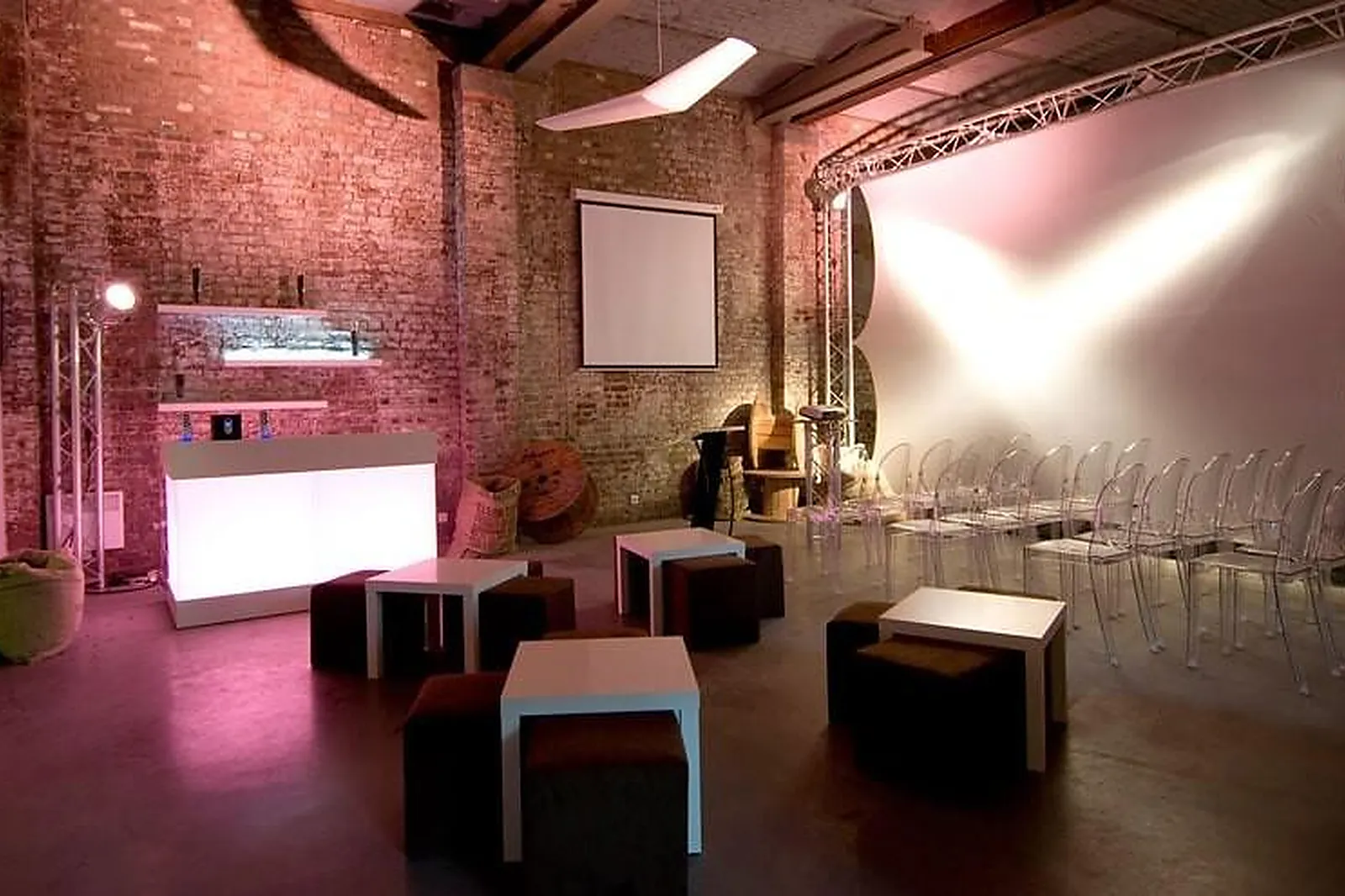 Prestataire Technique Audiovisuel, SONORISATION - VIDÉO - MARCQ-EN-BAROEUL (NORD) : WOWEVENT