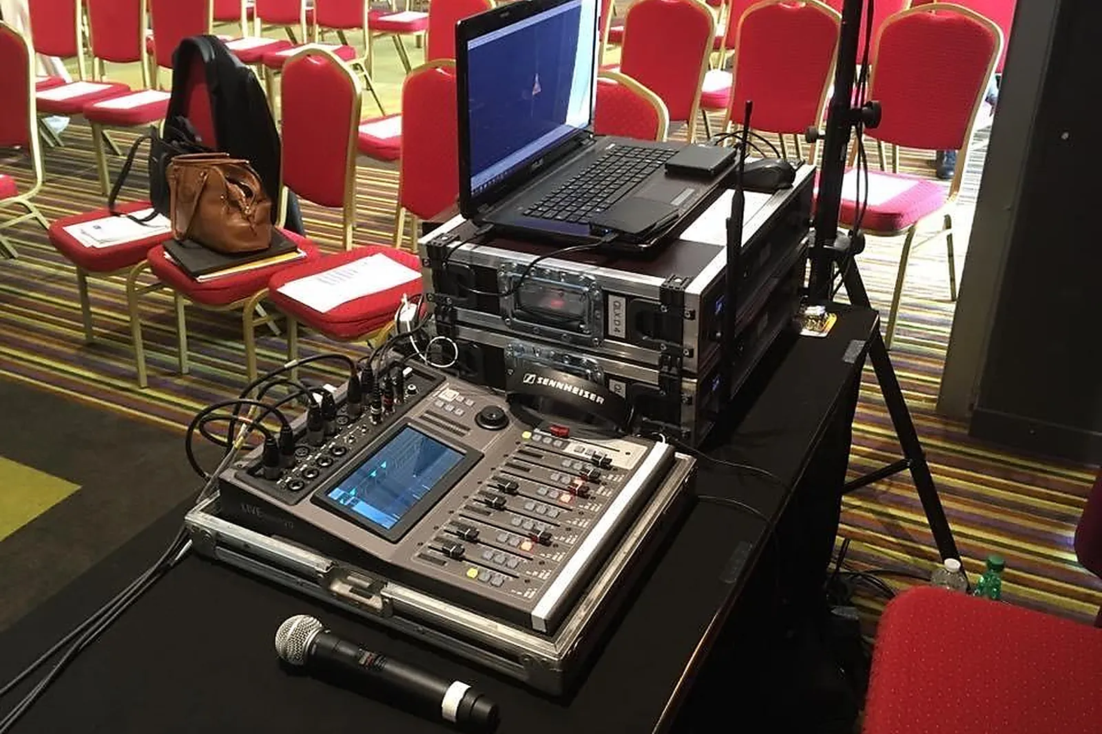 Prestataire Technique Audiovisuel, SONORISATION - VIDÉO - PARIS (PARIS) : EASY SONO