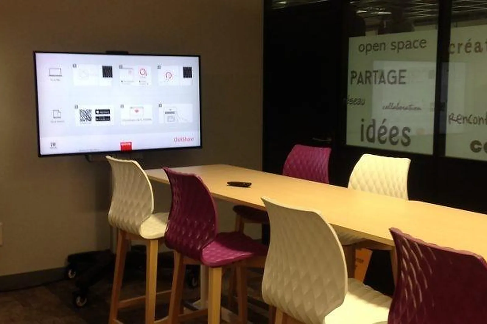 Prestataire Technique Audiovisuel, SONORISATION - VIDÉO - QUIMPER (FINISTÈRE) : IROISE DIFFUSION