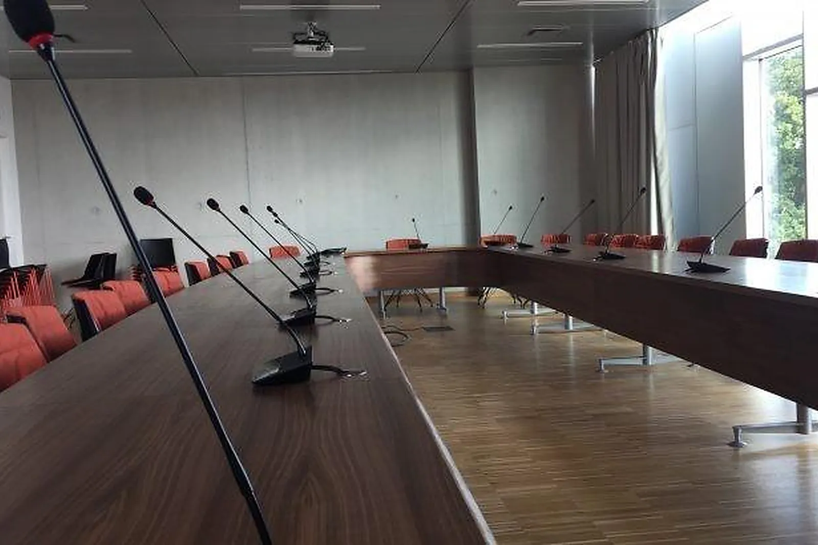 Prestataire Technique Audiovisuel, SONORISATION - VIDÉO - QUIMPER (FINISTÈRE) : IROISE DIFFUSION