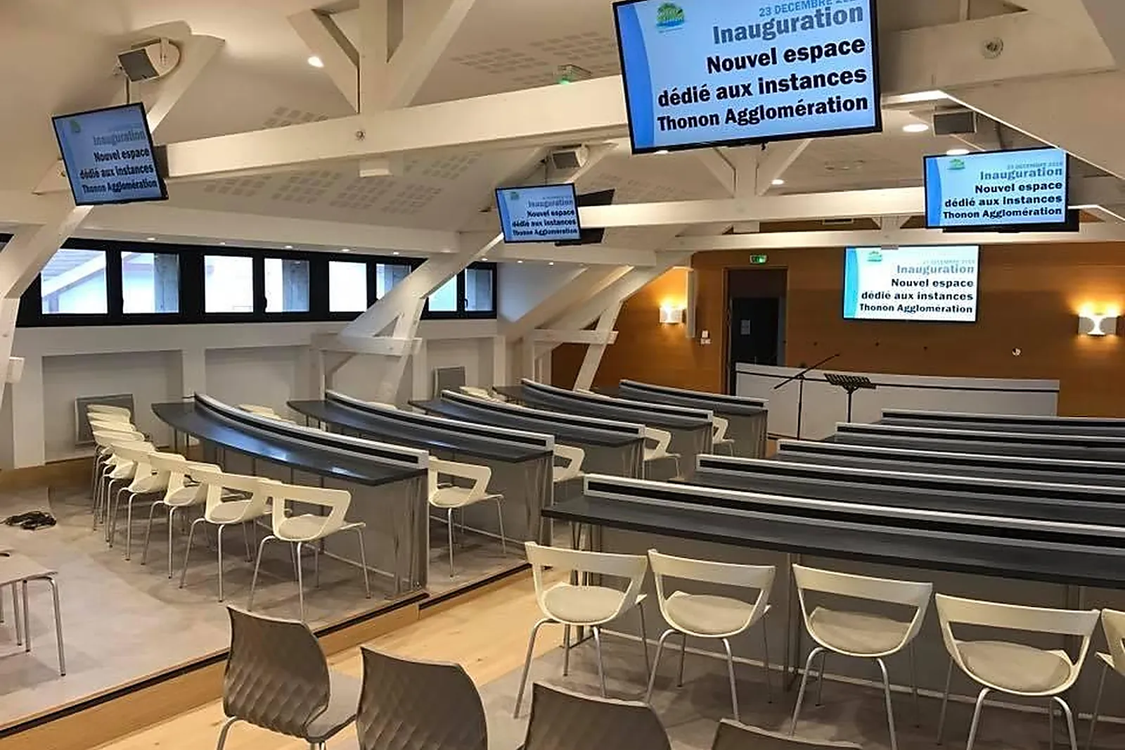 Prestataire Technique Audiovisuel, SONORISATION - VIDÉO - THONON-LES-BAINS (HAUTE-SAVOIE) : IBS SON ET LUMIÈRE