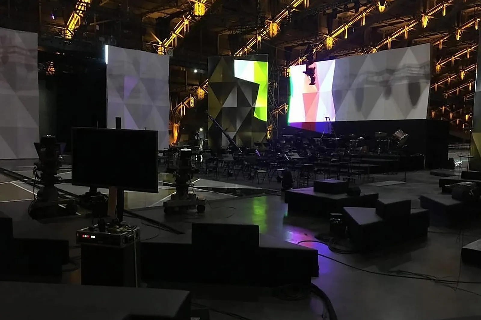 Prestataire Technique Audiovisuel, SONORISATION - VIDÉO - VÉNISSIEUX (RHÔNE) : SCENETEC