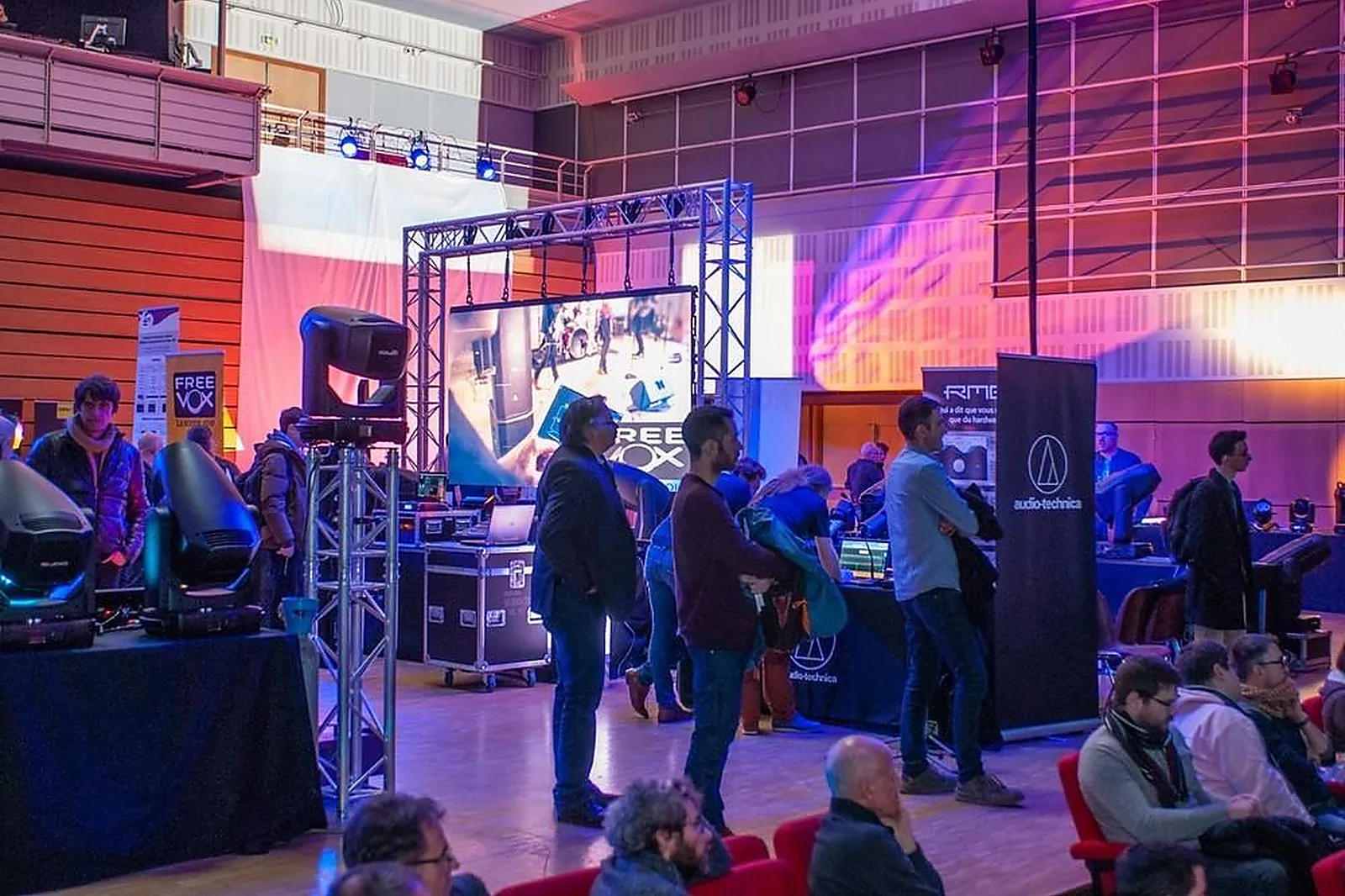 Prestataire Technique Audiovisuel, SONORISATION - VIDÉO - VÉNISSIEUX (RHÔNE) : SCENETEC