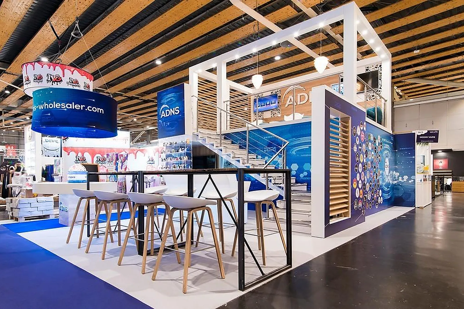 Prestataire Technique Audiovisuel, STANDISTES - CHEVREUSE (YVELINES) : BAGHERA EVENT