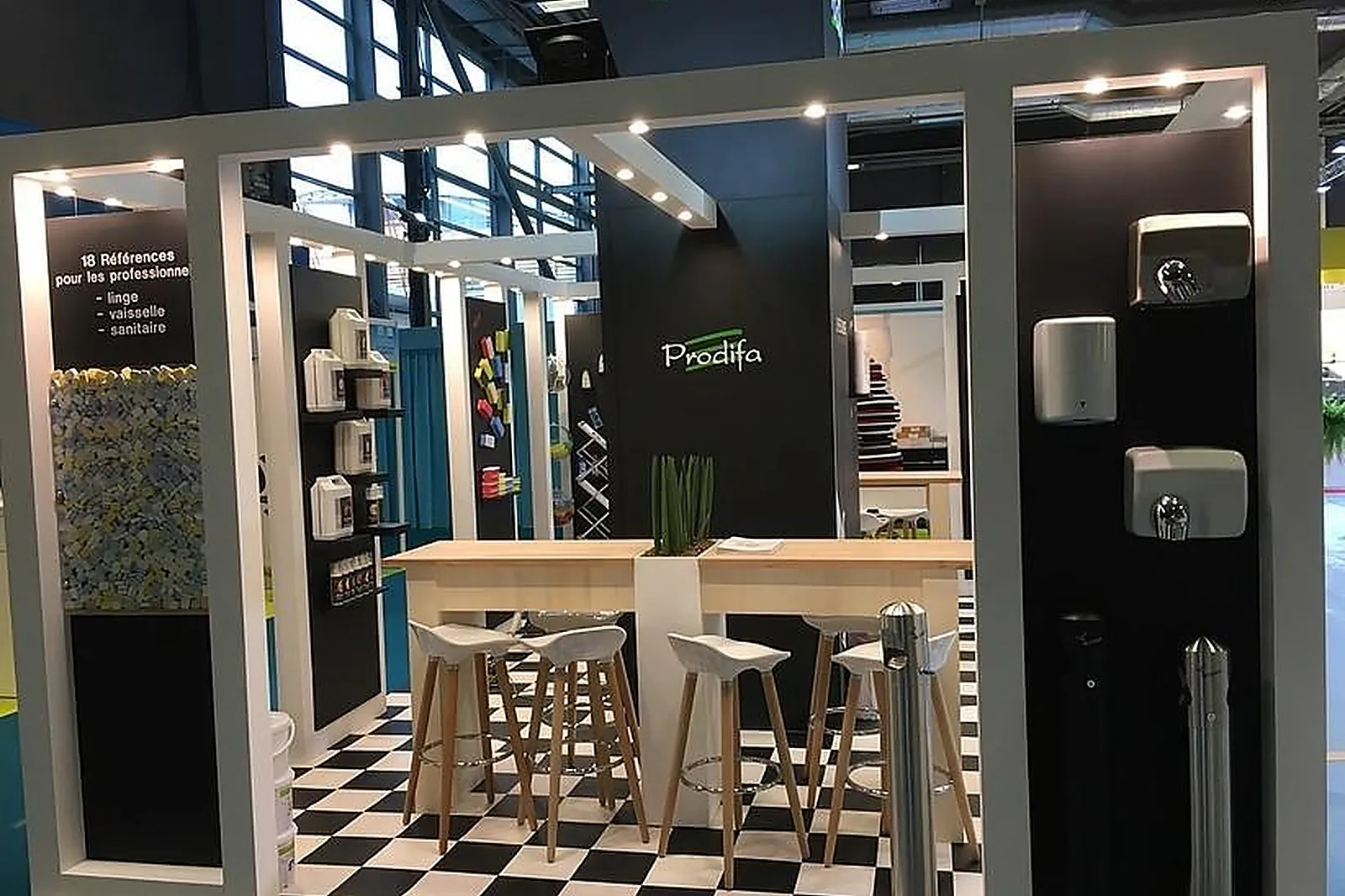 Prestataire Technique Audiovisuel, STANDISTES - LILLE (NORD) : ACT EXPO