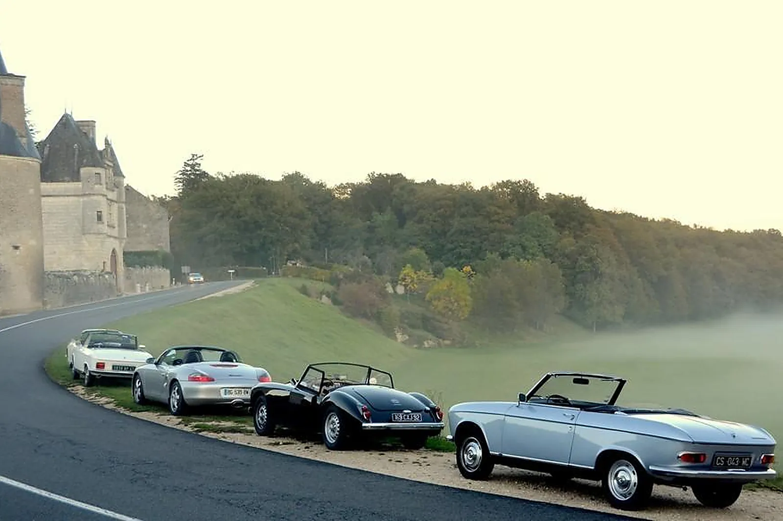 Team building automobile, TEAM BUILDING - BLOIS (LOIR-ET-CHER) : COCKPIT VINTAGE CARS  TOURISM