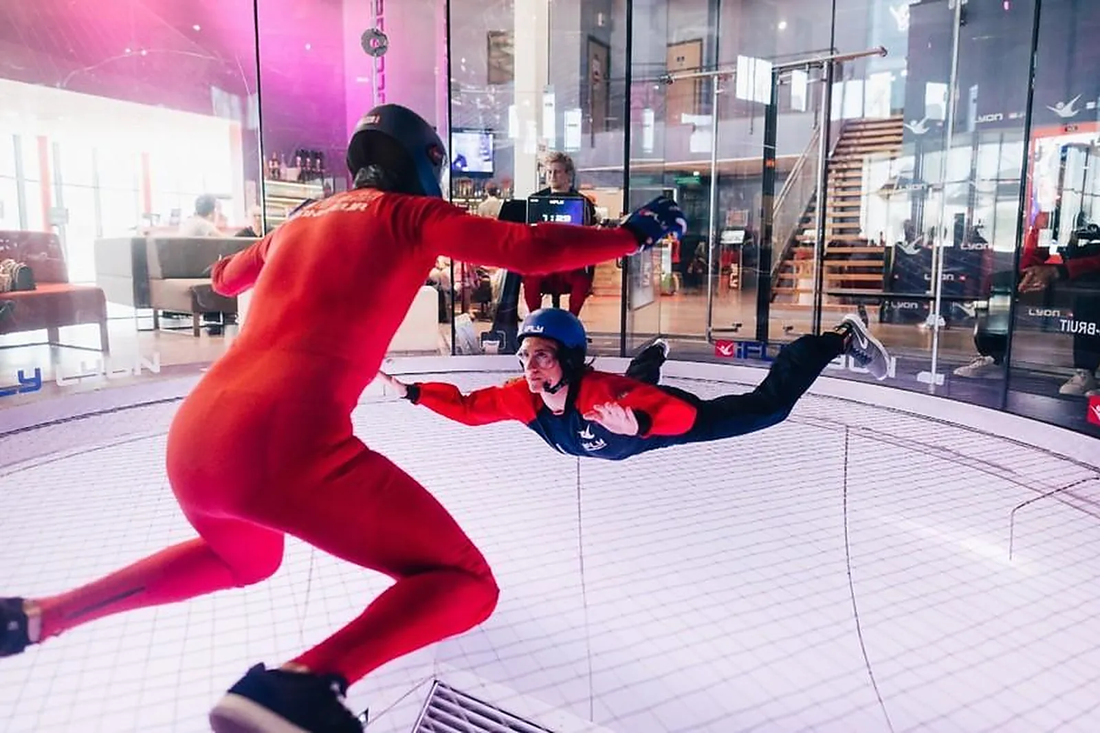 Team building insolite, TEAM BUILDING - BOUC-BEL-AIR (BOUCHES-DU-RHÔNE) : IFLY AIX-MARSEILLE