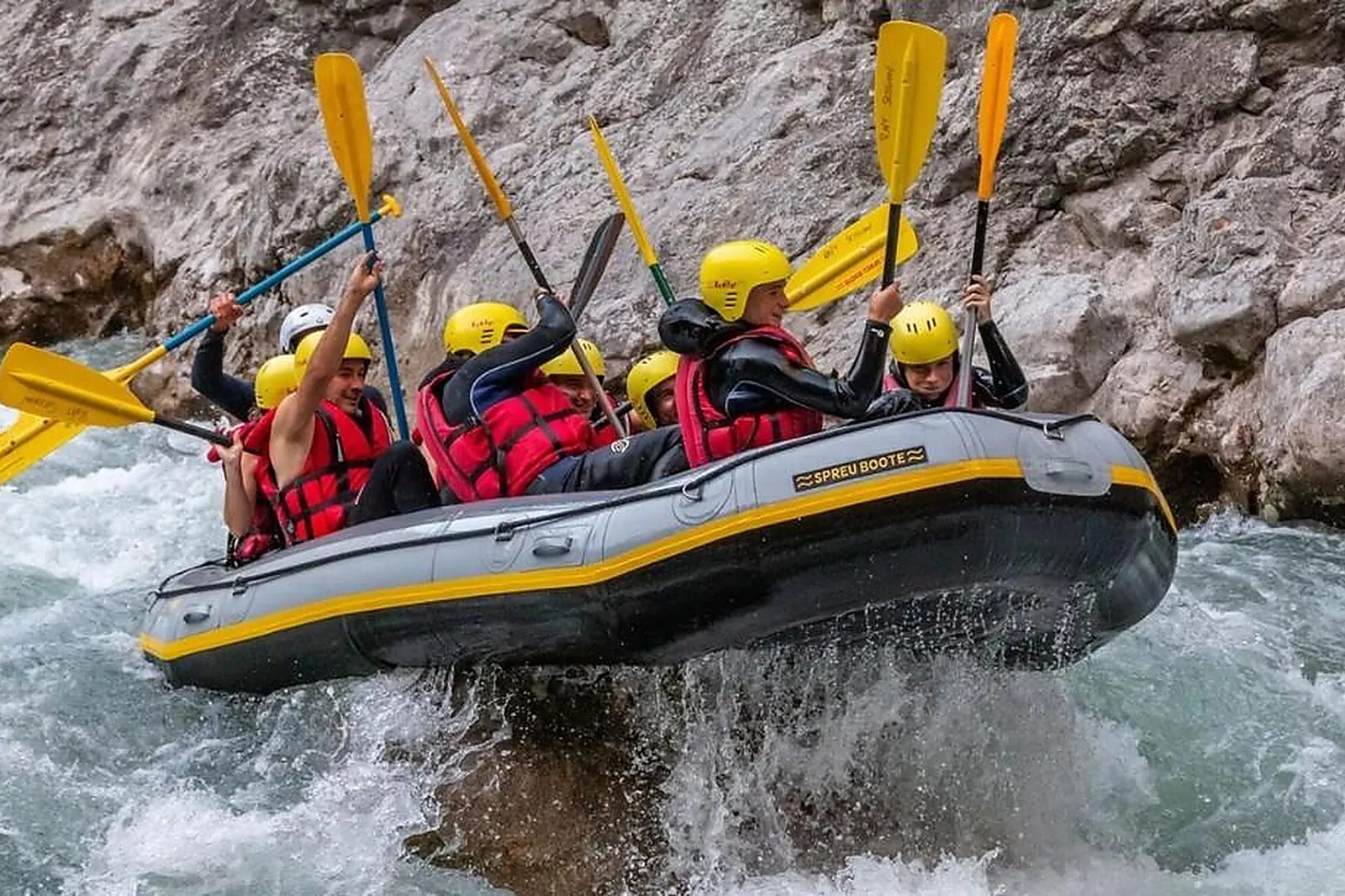 Team building sportif, TEAM BUILDING - CASTELLANE (ALPES-DE-HAUTE-PROVENCE) : RAFT SESSION