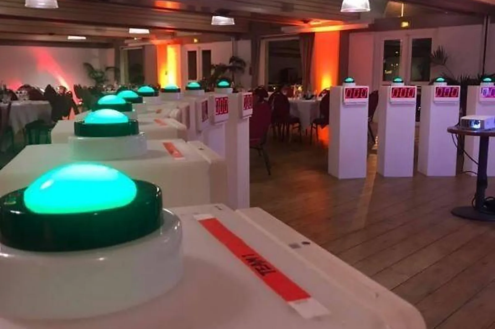 Team building original, TEAM BUILDING - LA BOISSIERE-DE-MONTAIGU (VENDÉE) : FUN ANIMATIONS