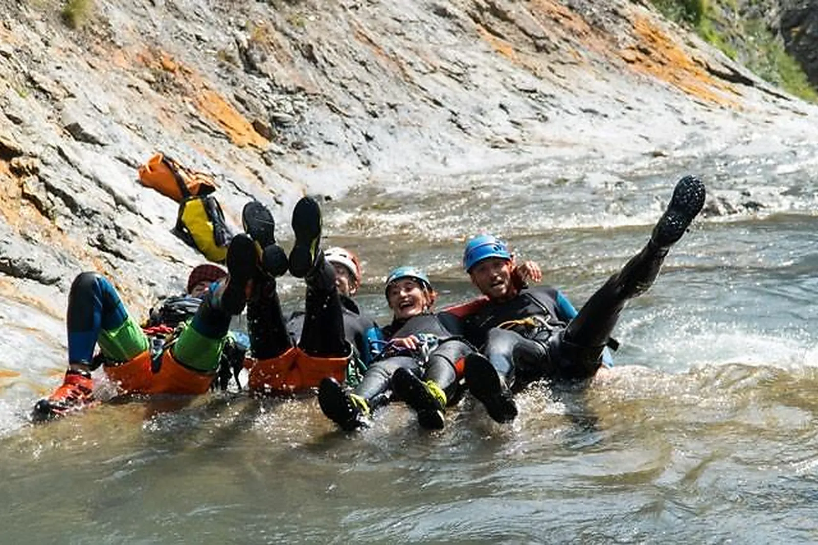 Team building sportif, TEAM BUILDING - LA GRAVE (HAUTES-ALPES) : NO LIMIT RAFTING