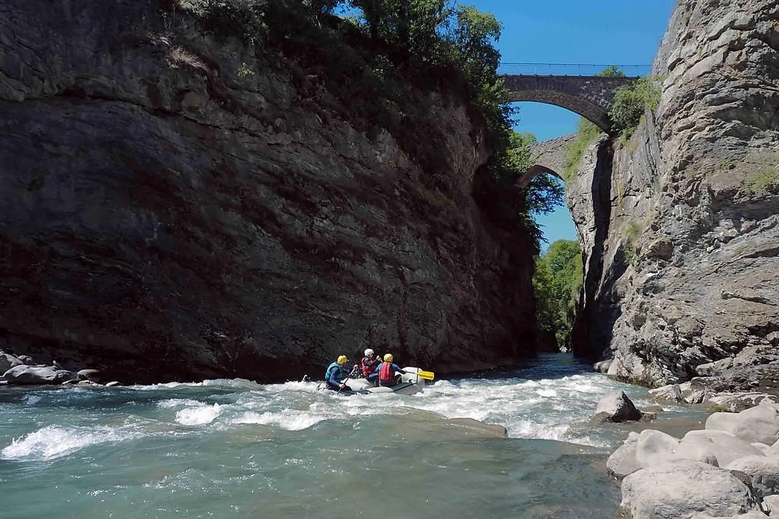 Team building sportif, TEAM BUILDING - LE LAUZET-UBAYE (ALPES-DE-HAUTE-PROVENCE) : CRAZY WATER