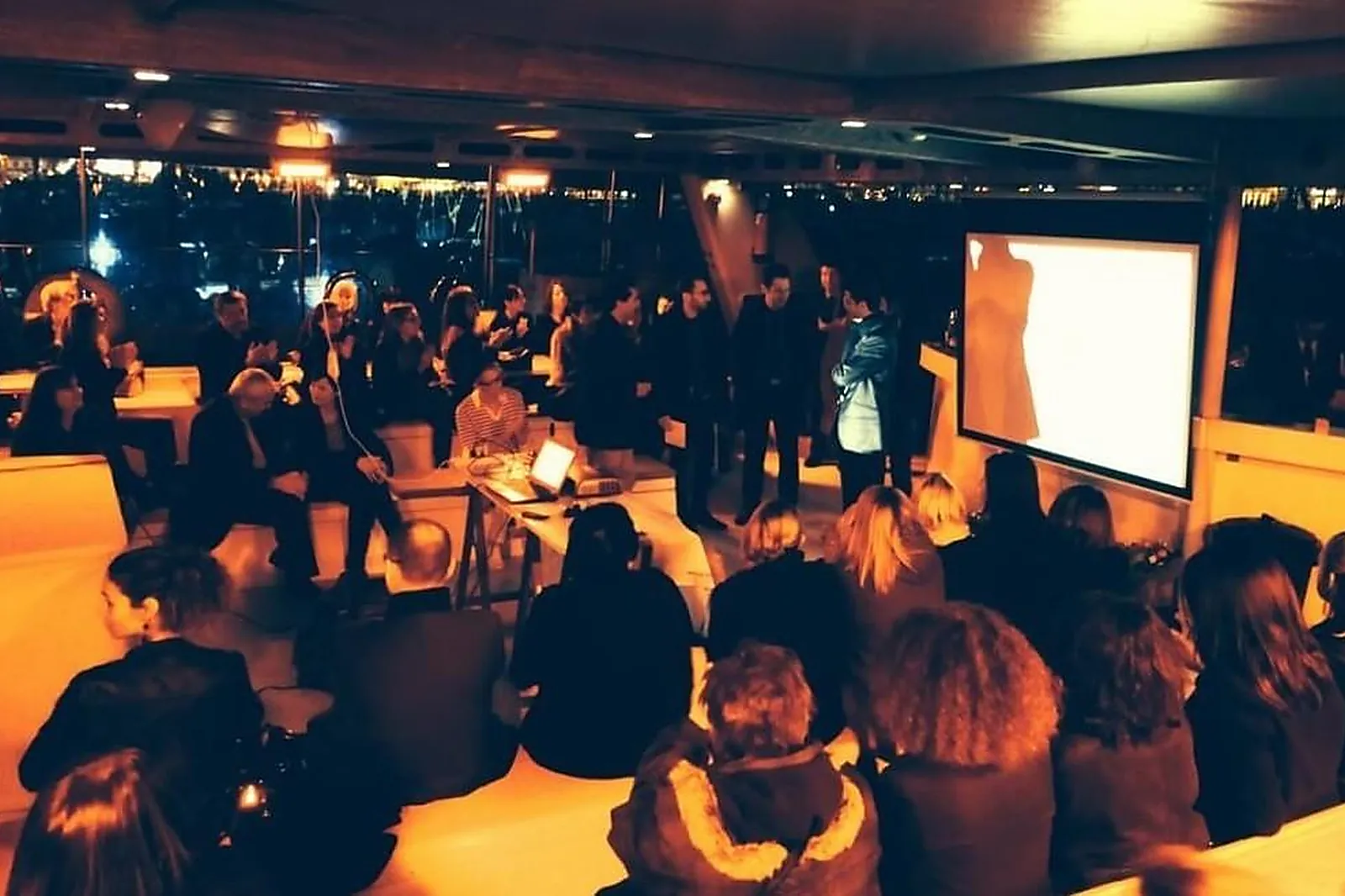 Team building voile, TEAM BUILDING - MARSEILLE (BOUCHES-DU-RHÔNE) : LEVANTIN