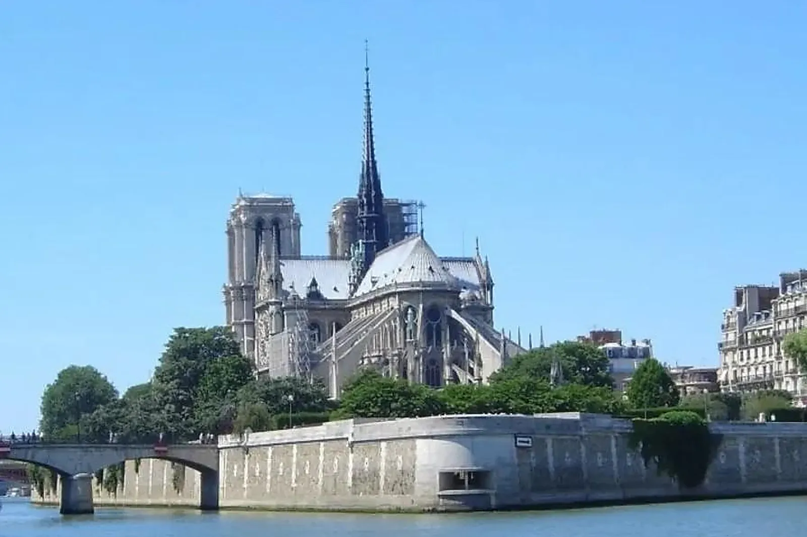 Team building en ligne, TEAM BUILDING - MEUDON (HAUTS-DE-SEINE) : FUNBOOKER