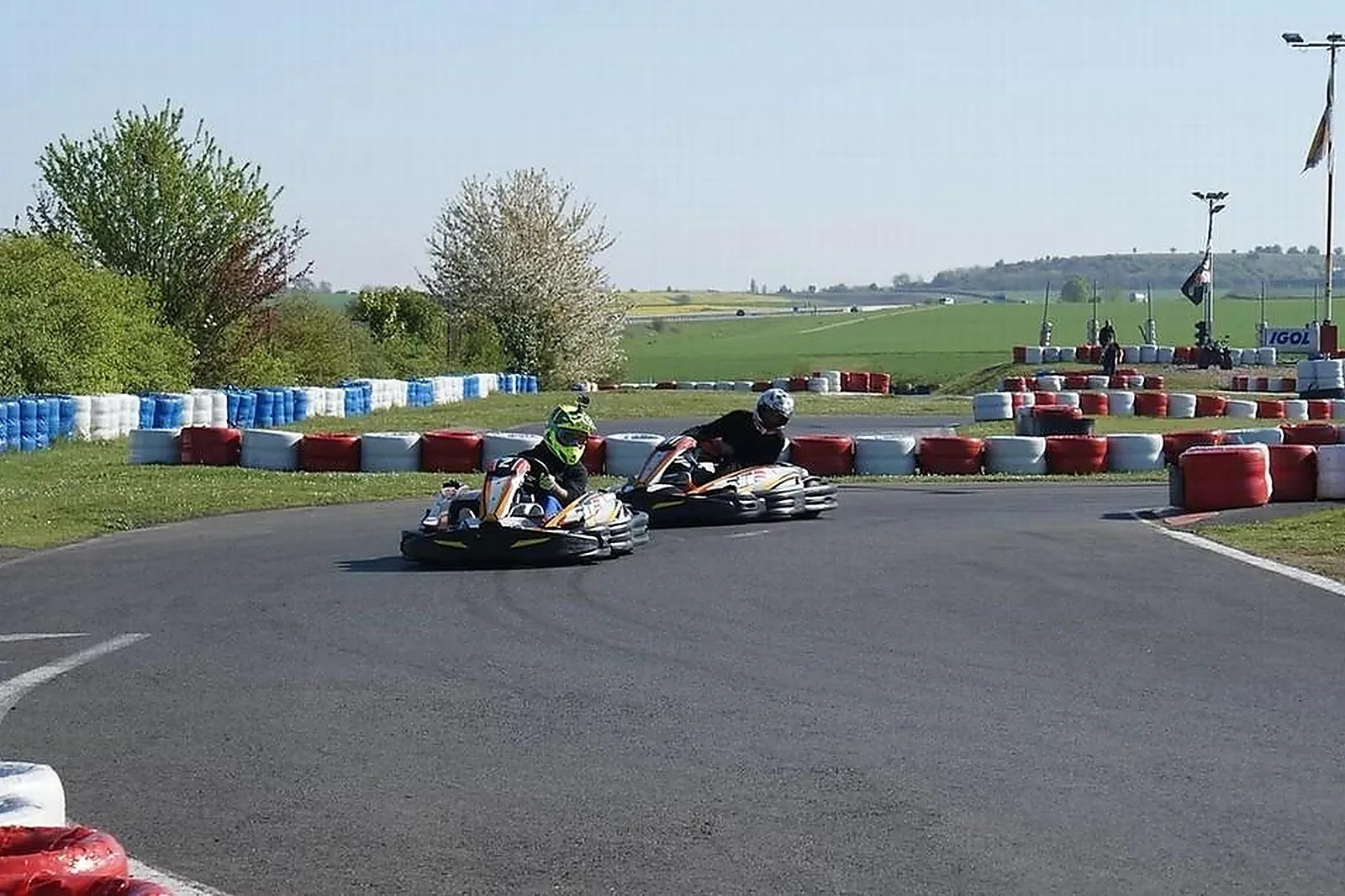 Team building automobile, TEAM BUILDING - MIGNE-AUXANCES (VIENNE) : NEW KART
