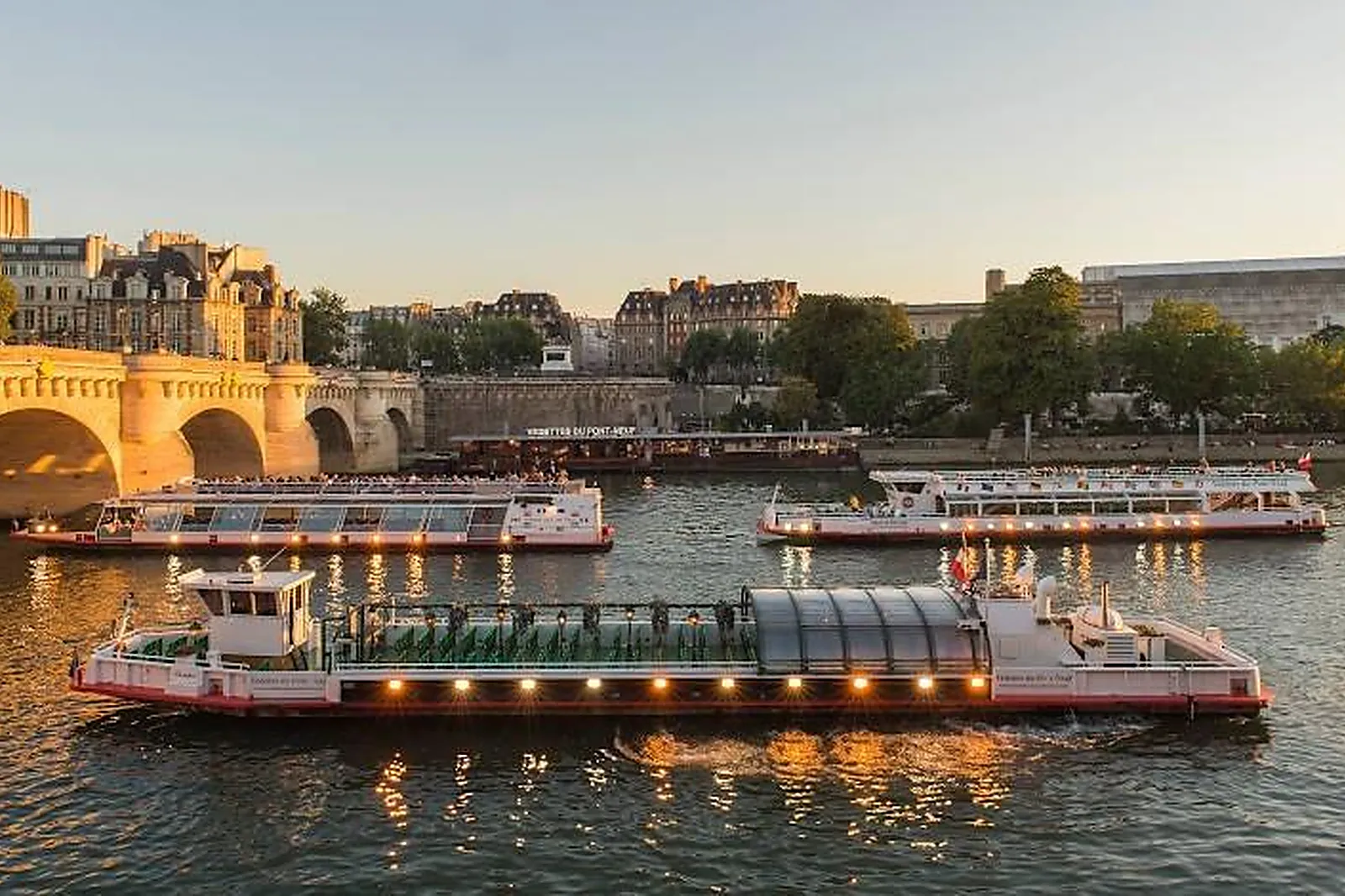 Bateau et Péniche, TEAM BUILDING - PARIS (PARIS) : VEDETTES DU PONT NEUF