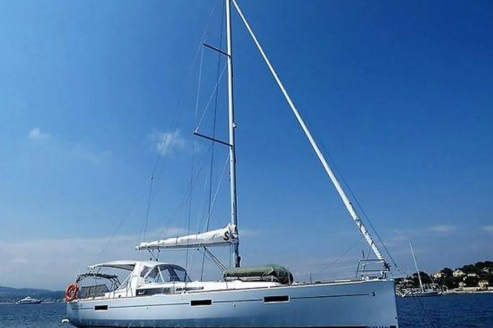 Team building voile, TEAM BUILDING - VALLAURIS (ALPES-MARITIMES) : LA MER À PORTÉE DE VOILES