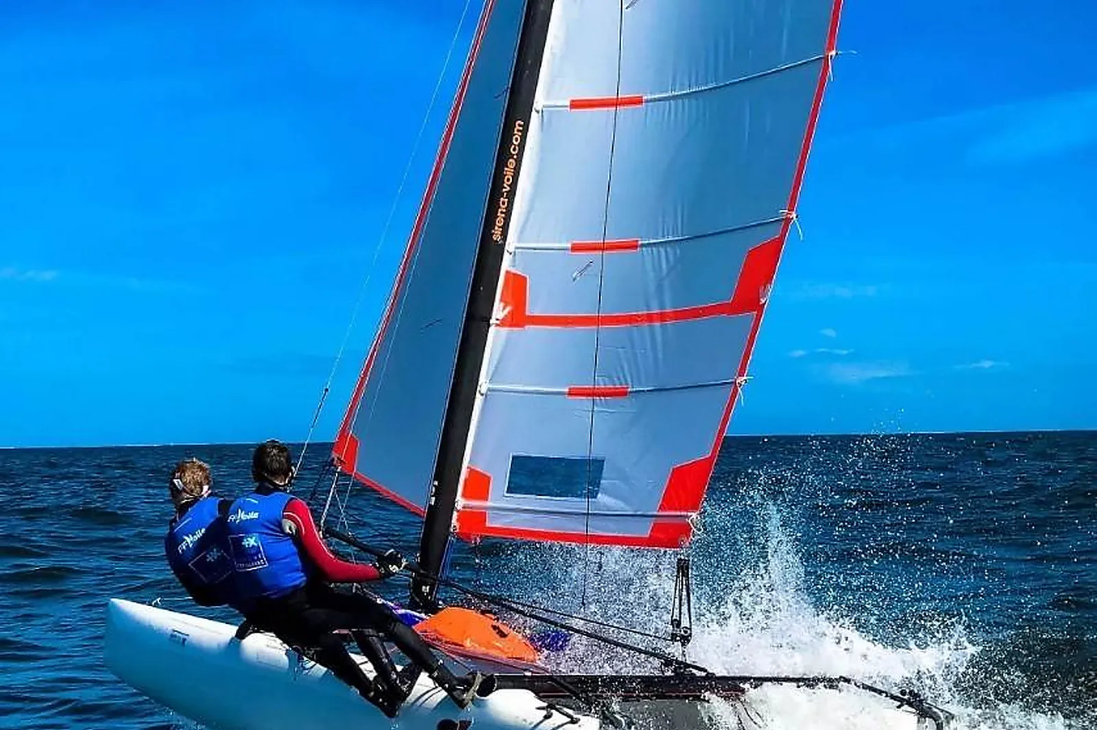 Team building voile, TEAM BUILDING - VILLERS-SUR-MER (CALVADOS) : PÔLE NAUTIQUE VILLERS BLONVILLE