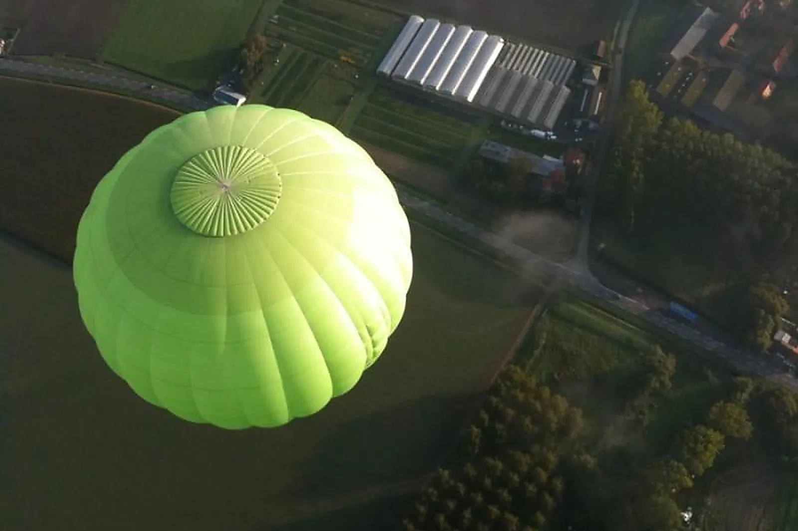 Team building insolite, TEAM BUILDING - WANBRECHIES (NORD) : LES BALLONS MIGRATEURS