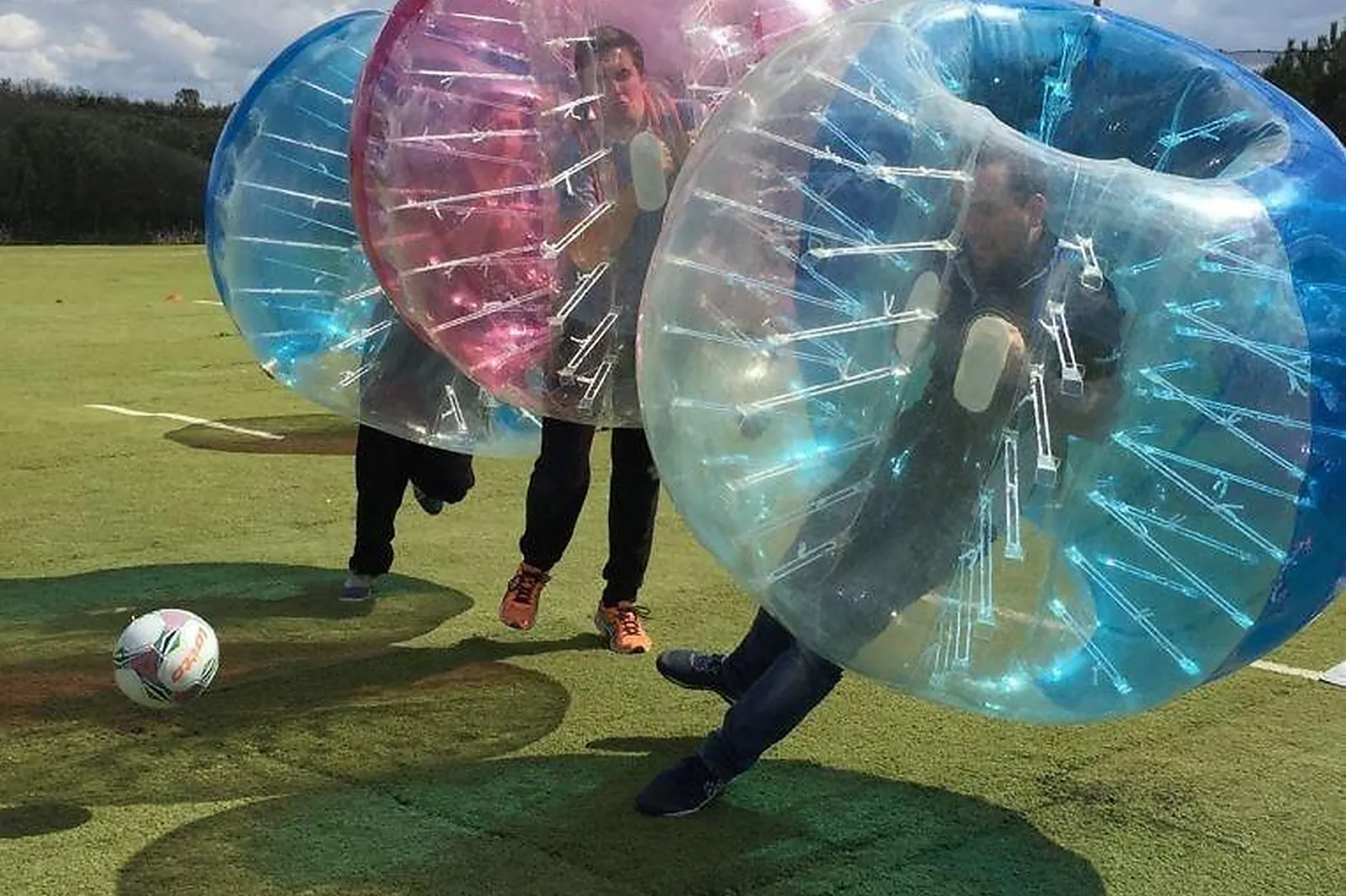 Team building sportif, TEAM BUILDING - WITRY-LES-REIMS (MARNE) : BUBBLE FOOT