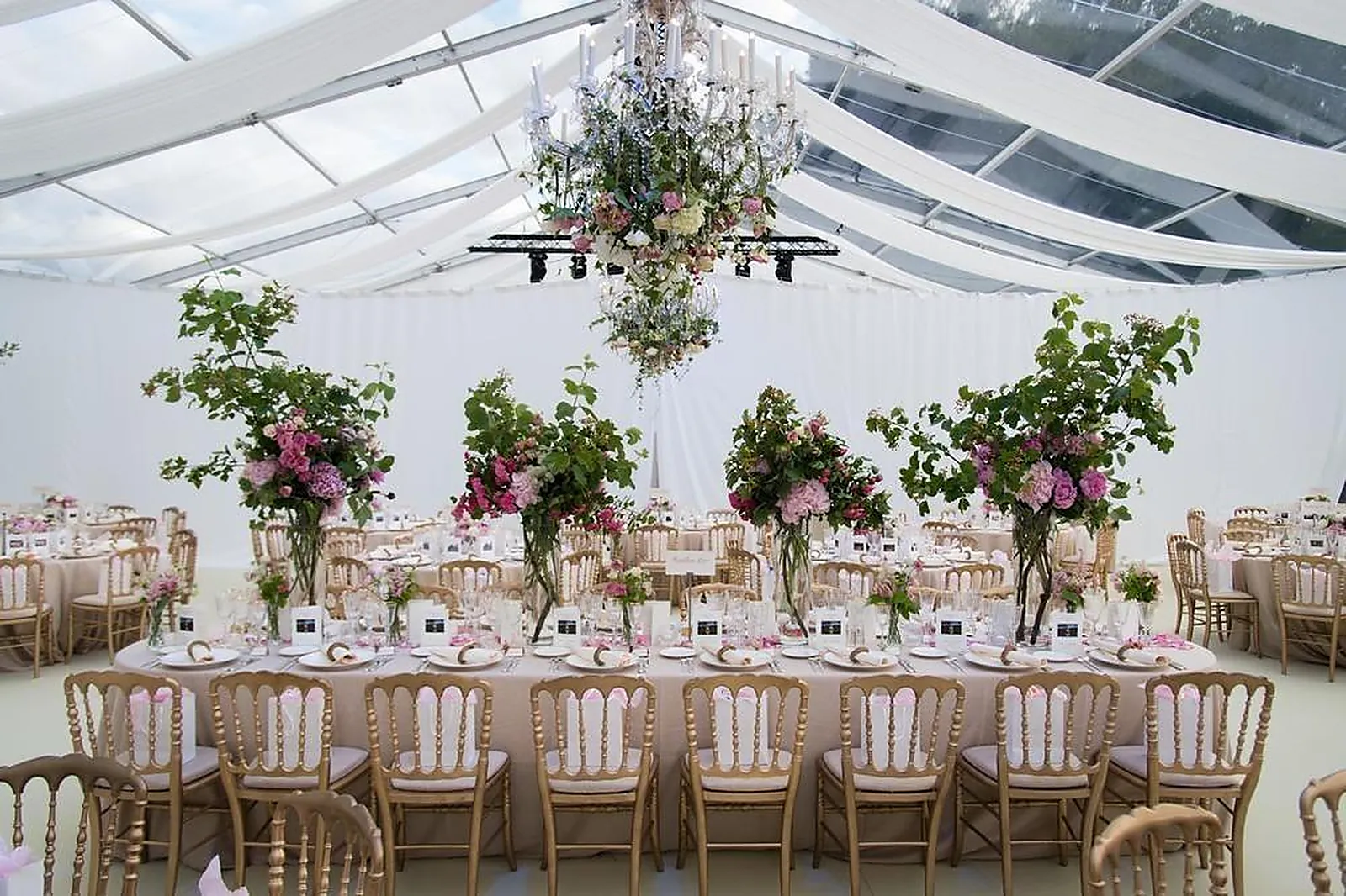 Tente et Chapiteau, TENTES ET CHAPITEAUX - BRETTEVILLE L’ORGUEILLEUSE (CALVADOS) : DURAND LOCATION