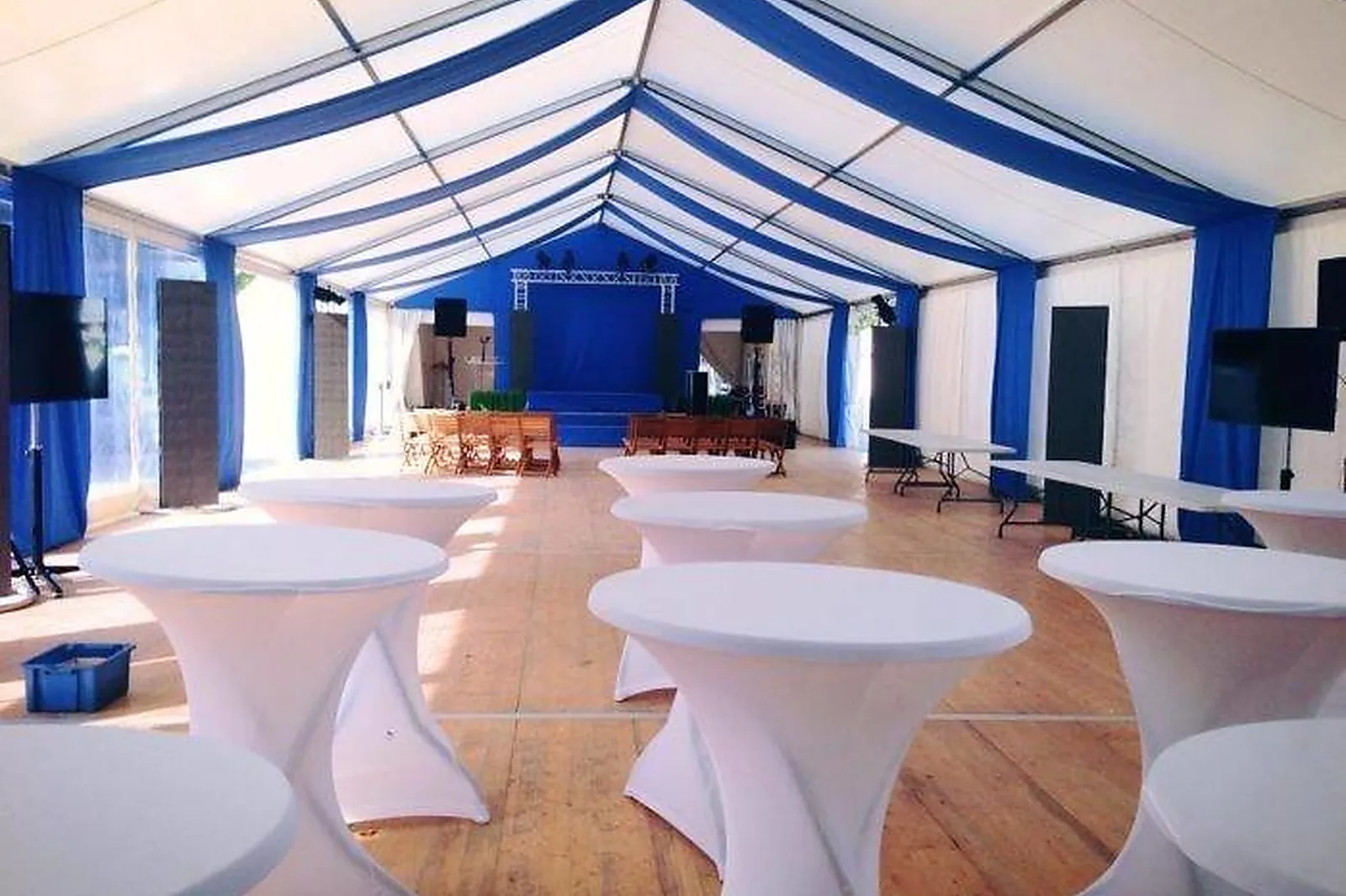 Tente et Chapiteau, TENTES ET CHAPITEAUX - CHAMBERY (SAVOIE) : COVER EVENT