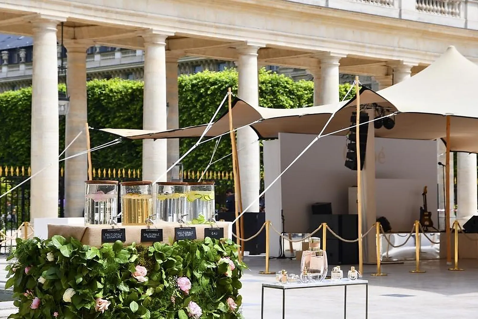 Tente et Chapiteau, TENTES ET CHAPITEAUX - CHATEAUGAY (PUY-DE-DÔME) : RENON LOCATION