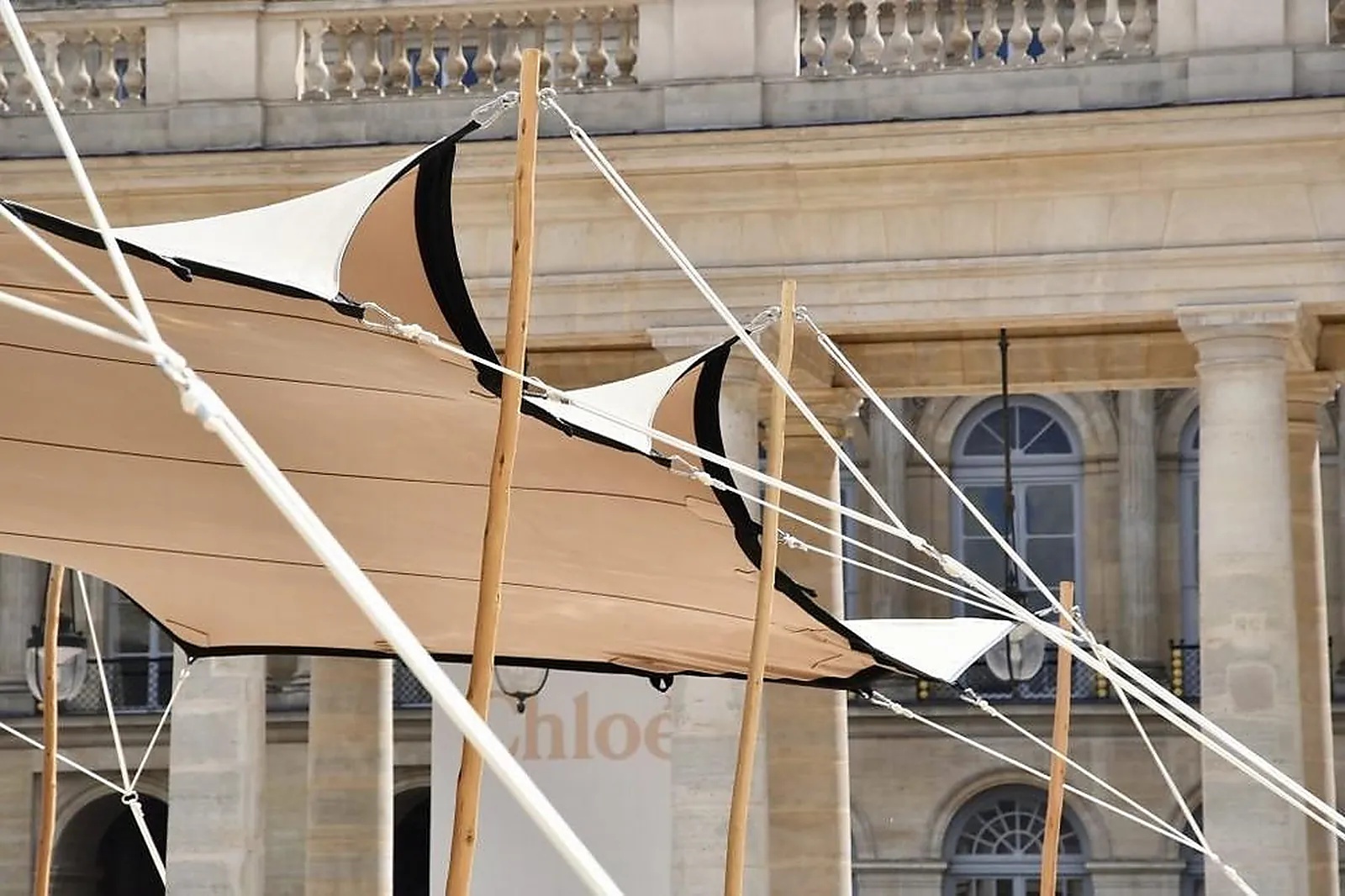 Tente et Chapiteau, TENTES ET CHAPITEAUX - CHATEAUGAY (PUY-DE-DÔME) : RENON LOCATION