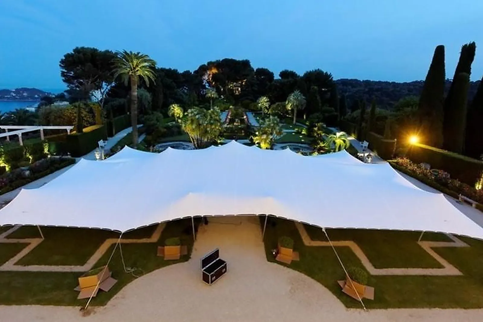 Tente et Chapiteau, TENTES ET CHAPITEAUX - DRAP (ALPES-MARITIMES) : TEN BY FIFTEEN