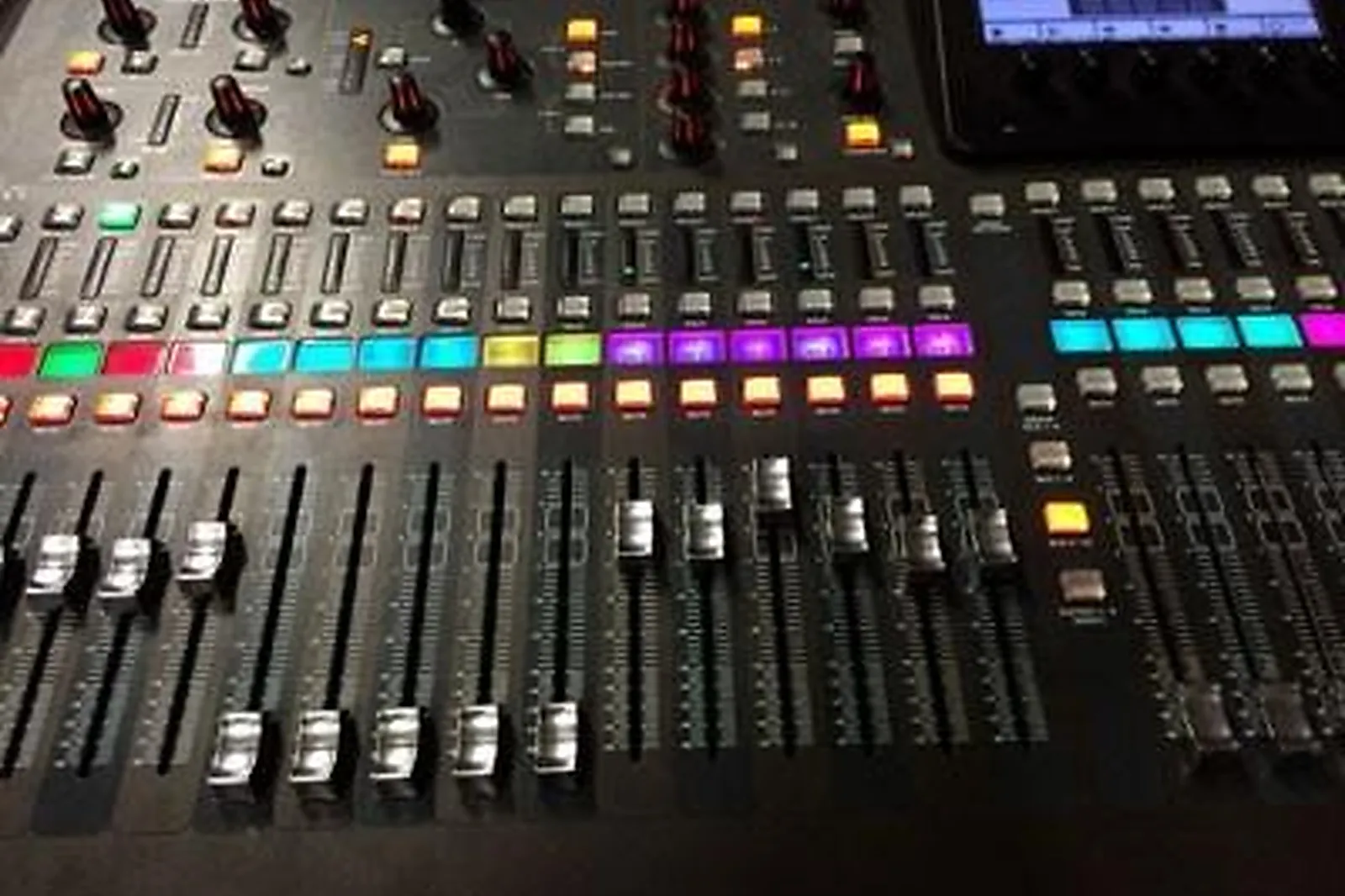 Tente et Chapiteau, TENTES ET CHAPITEAUX - FEGREAC (LOIRE-ATLANTIQUE) : AUTONOME EVENEMENTS