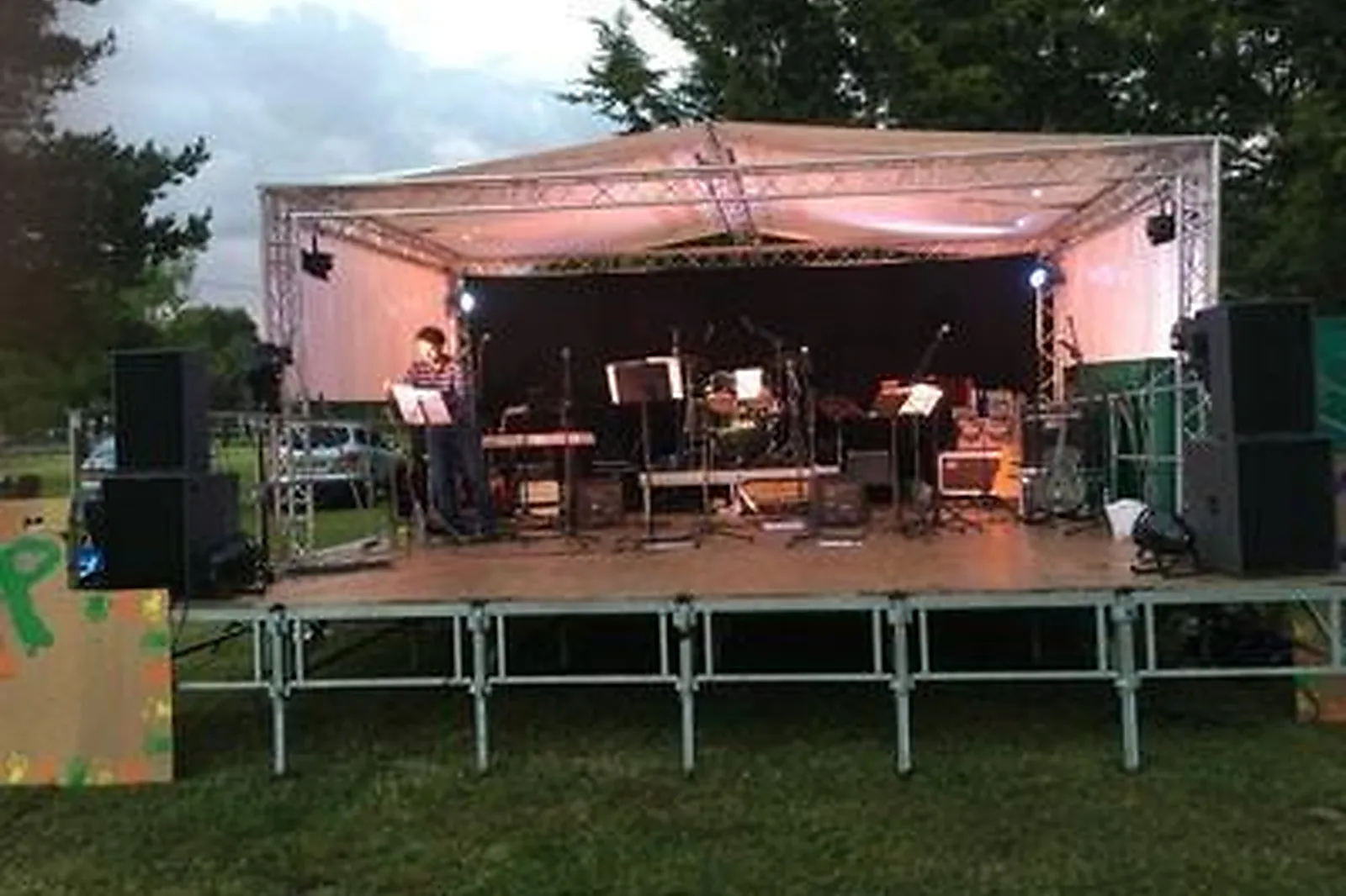 Tente et Chapiteau, TENTES ET CHAPITEAUX - FEGREAC (LOIRE-ATLANTIQUE) : AUTONOME EVENEMENTS