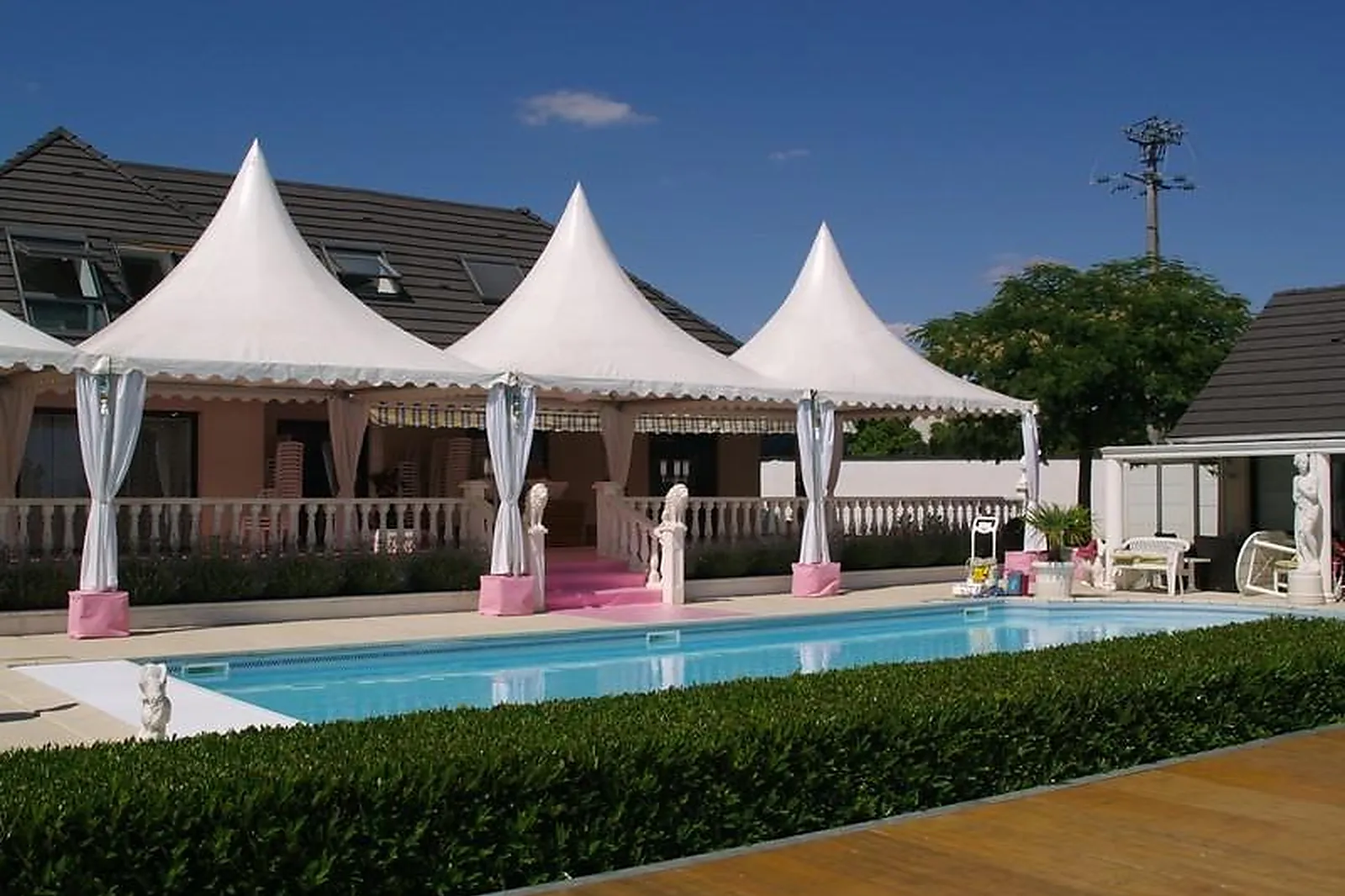 Tente et Chapiteau, TENTES ET CHAPITEAUX - LAPALISSE (ALLIER) : LANGLOIS RÉCEPTIONS