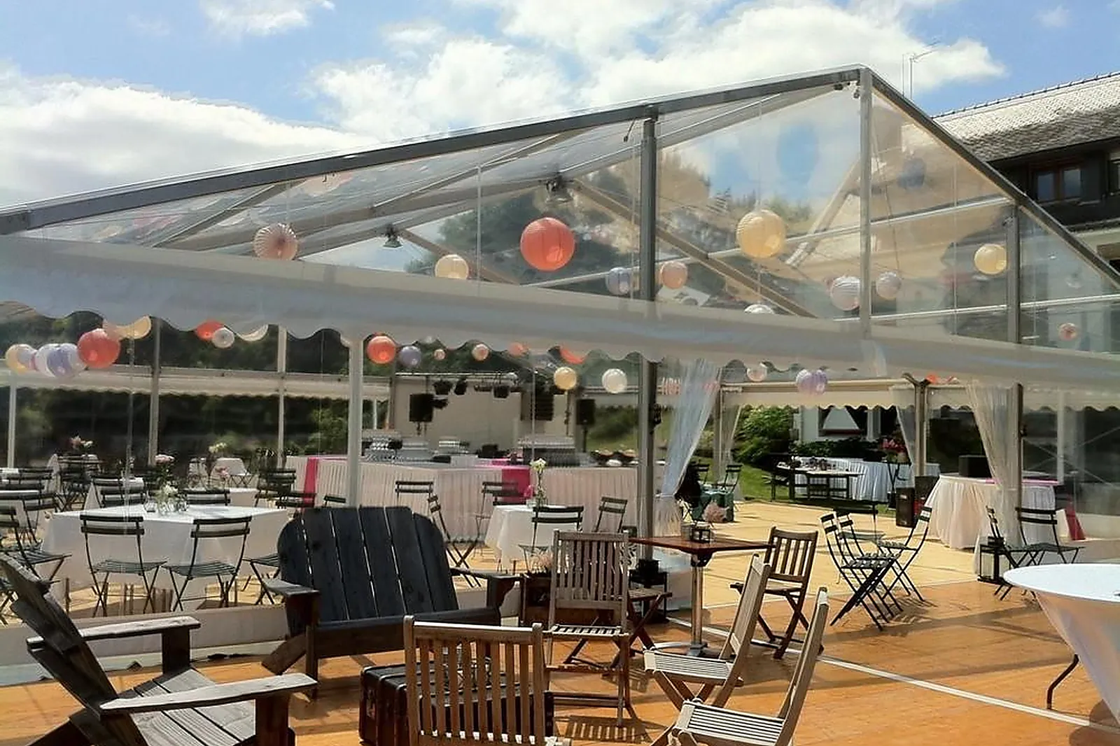 Tente et Chapiteau, TENTES ET CHAPITEAUX - LA-GUERCHE-DE-BRETAGNE (ILLE-ET-VILAINE) : VIGNAIS LOCATION