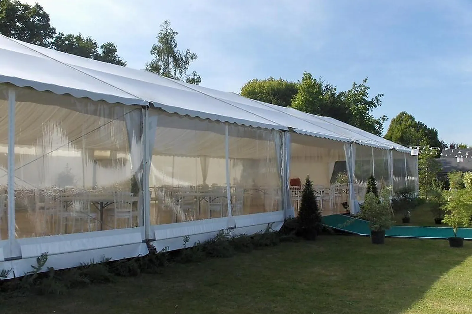 Tente et Chapiteau, TENTES ET CHAPITEAUX - LA-GUERCHE-DE-BRETAGNE (ILLE-ET-VILAINE) : VIGNAIS LOCATION
