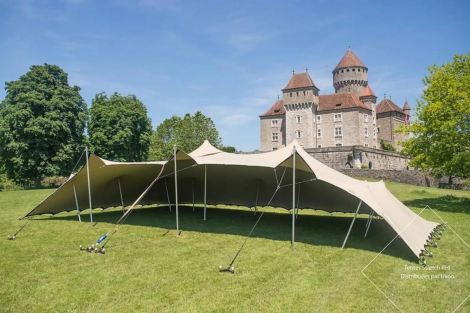 Tente et Chapiteau, TENTES ET CHAPITEAUX - LA MOTTE SERVOLEX (SAVOIE) : BENIER LOCATION