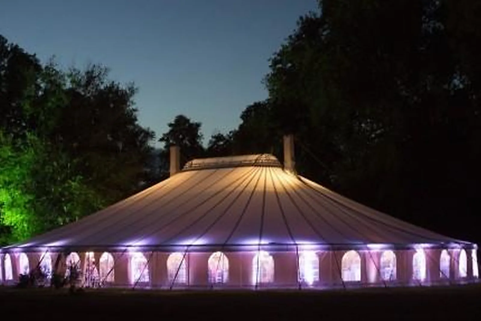 Tente et Chapiteau, TENTES ET CHAPITEAUX - MEUNG-SUR-LOIRE (LOIRET) : TENTE ET PLUS