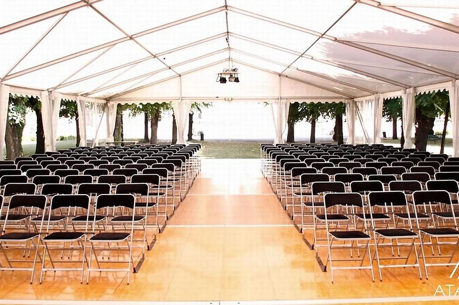 Tente et Chapiteau, TENTES ET CHAPITEAUX - MEUDON (HAUTS-DE-SEINE) : ATAWA