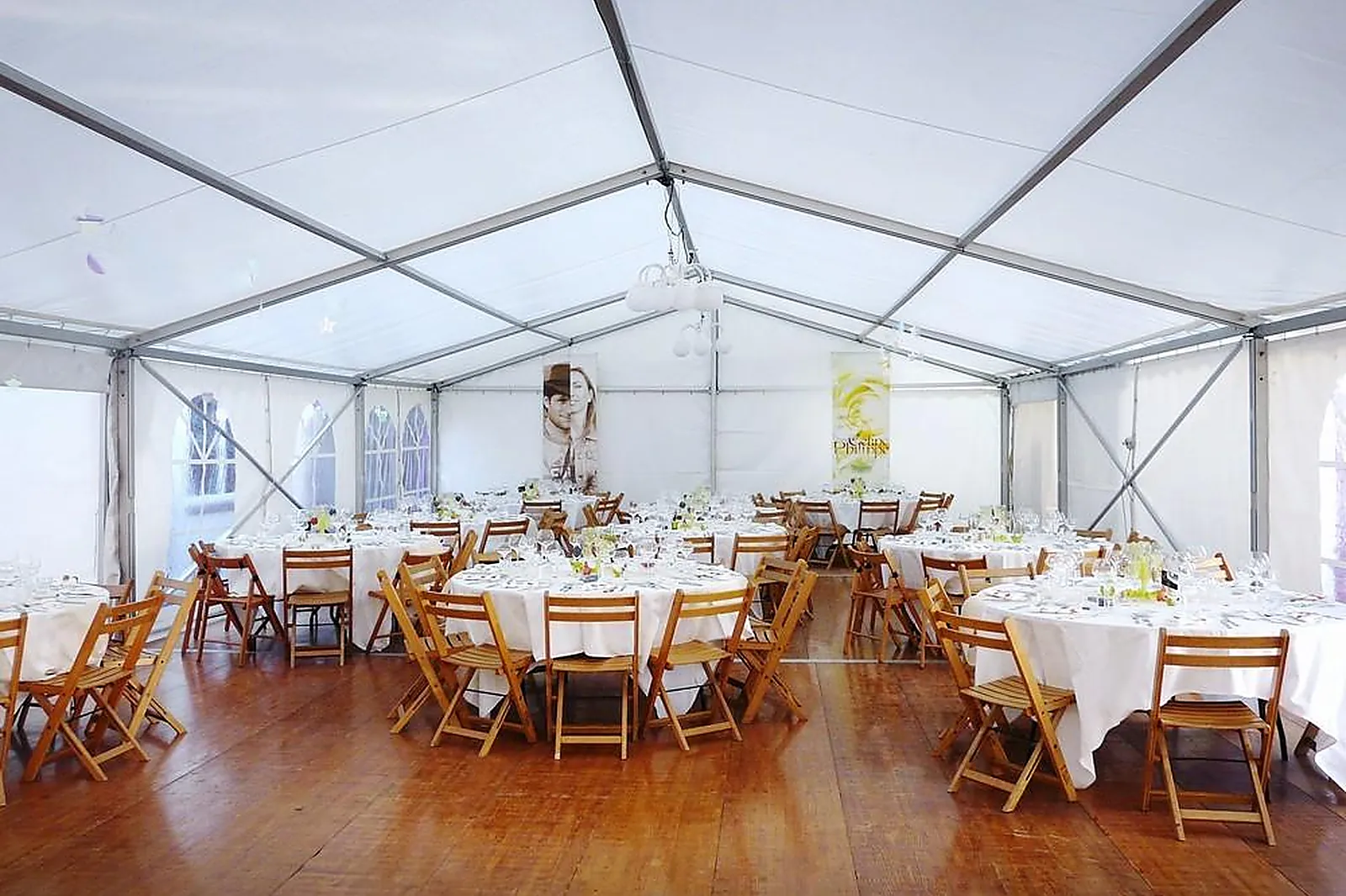 Tente et Chapiteau, TENTES ET CHAPITEAUX - REICHSTETT (BAS-RHIN) : ESPACE COUVERT