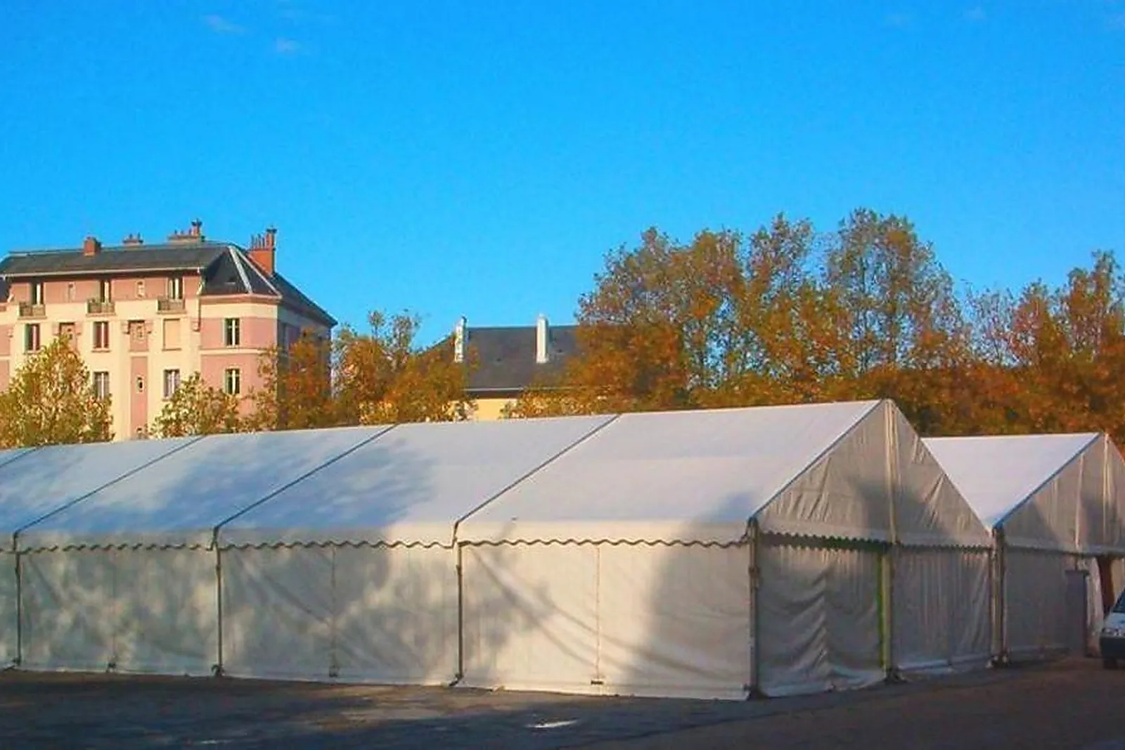 Tente et Chapiteau, TENTES ET CHAPITEAUX - SAINT-GEOIRE-EN-VALDAINE (ISÈRE) : VALDAINE CHAPITEAUX