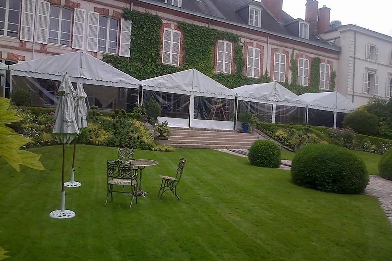 Tente et Chapiteau, TENTES ET CHAPITEAUX - SAINT GIBRIEN (MARNE) : SPLATCH 51