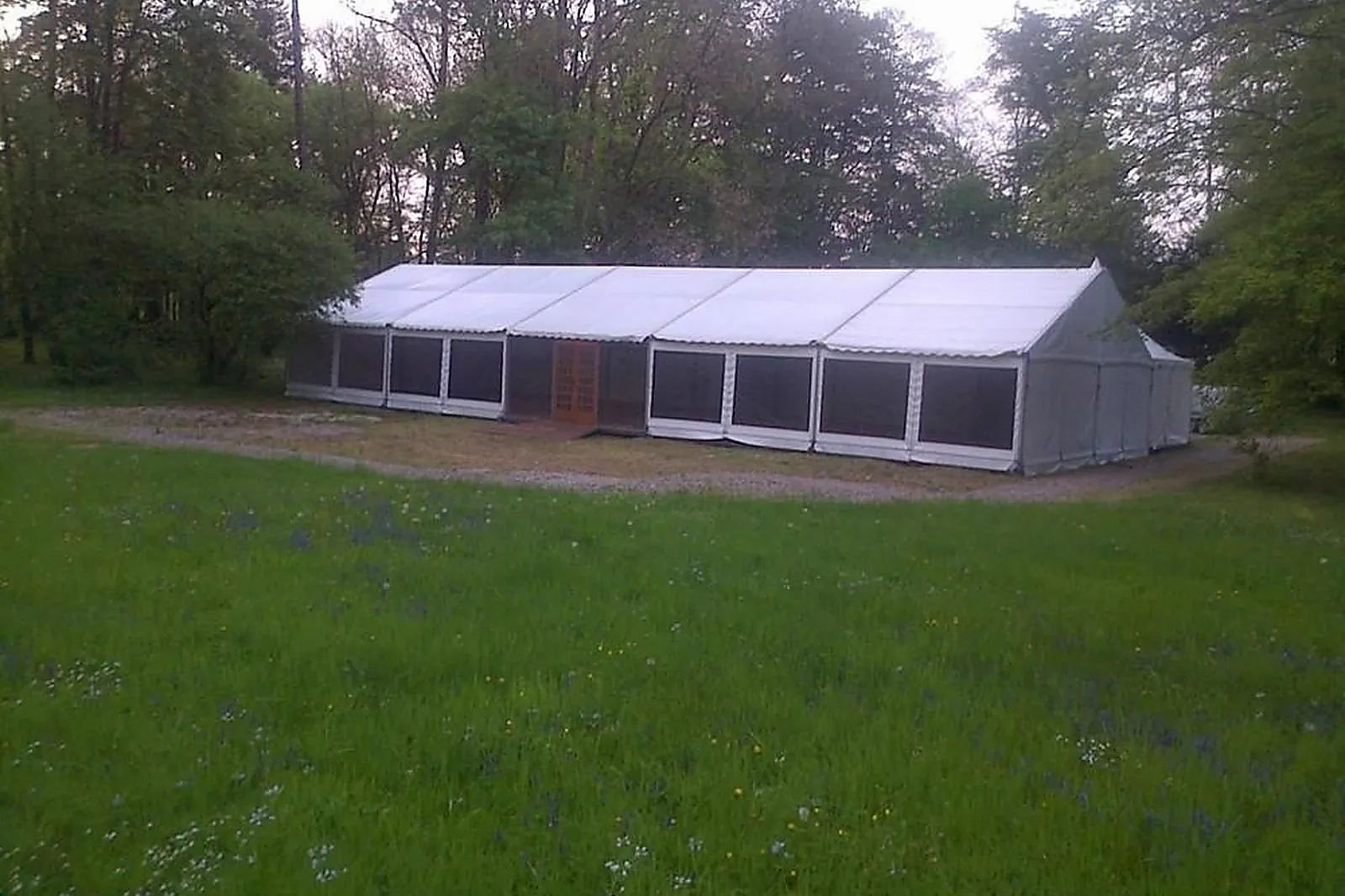 Tente et Chapiteau, TENTES ET CHAPITEAUX - SAINT GIBRIEN (MARNE) : SPLATCH 51