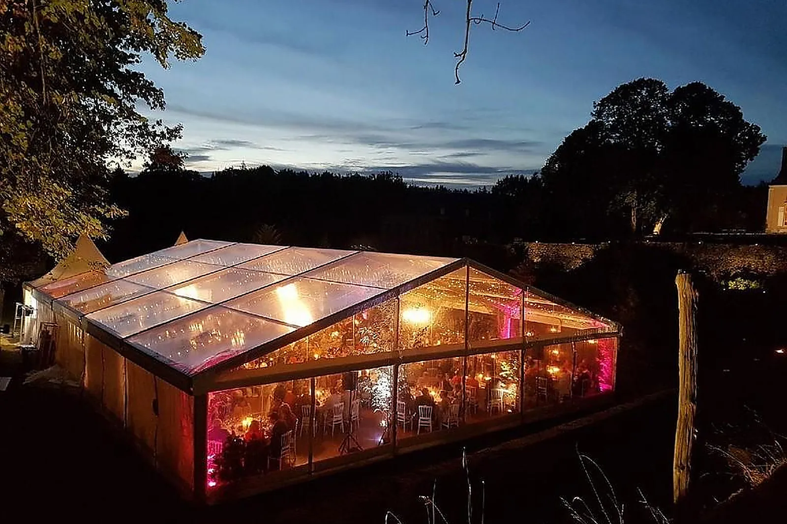 Tente et Chapiteau, TENTES ET CHAPITEAUX - SARGE-SUR-BRAYE (LOIR-ET-CHER) : TENTE EVENT CORVASIER