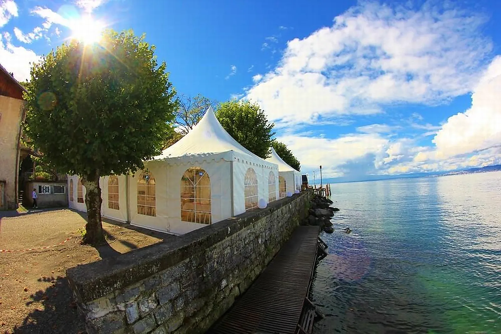 Tente et Chapiteau, TENTES ET CHAPITEAUX - THONON-LES-BAINS (HAUTE-SAVOIE) : LES CHAPITEAUX DU LÉMAN