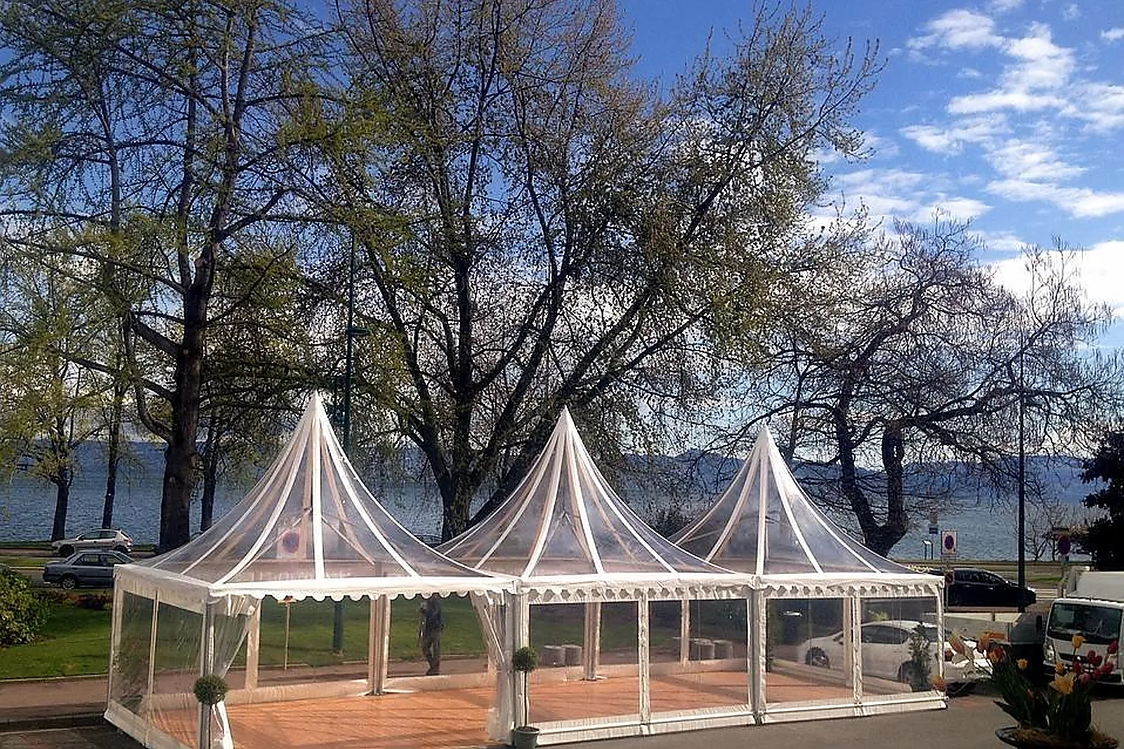 Tente et Chapiteau, TENTES ET CHAPITEAUX - UGINE (SAVOIE) : LES CHAPITEAUX DE SAVOIE