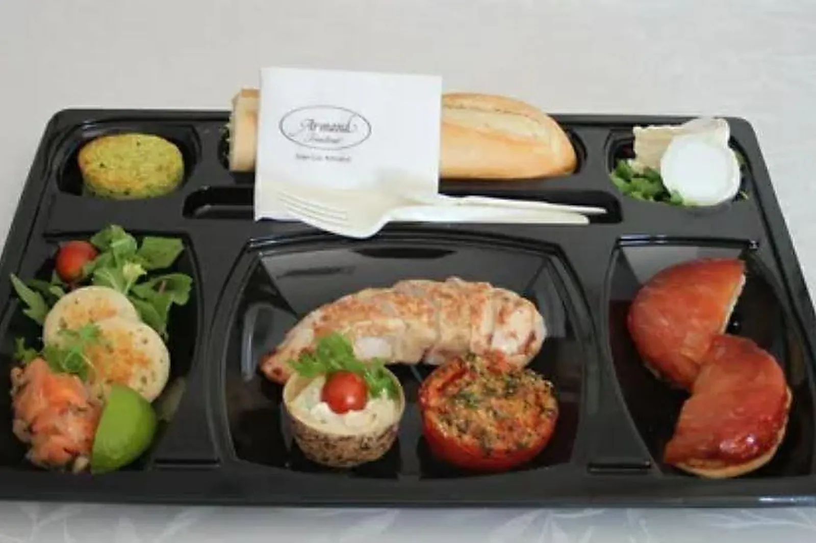 Provence-Alpes-Côte d'Azur, TRAITEURS - AIX EN PROVENCE (BOUCHES-DU-RHÔNE) : ARMAND TRAITEUR