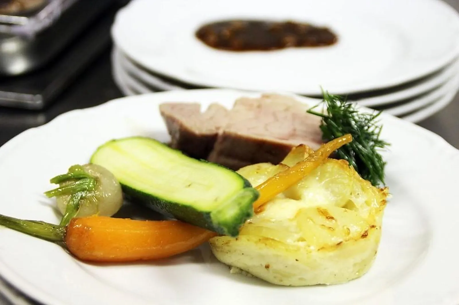 Nord-Pas-de-Calais-Picardie, TRAITEURS - AMIENS (SOMME) : CROQUINES RÉCEPTION