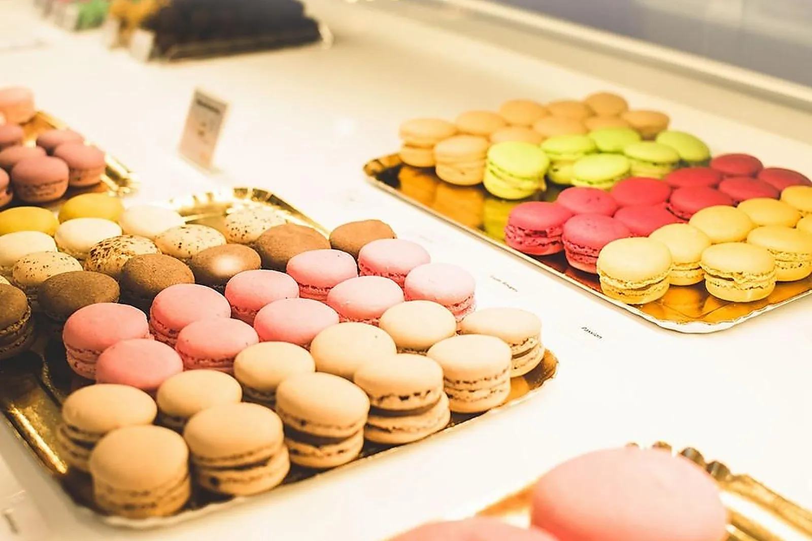 Nord-Pas-de-Calais-Picardie, TRAITEURS - AMIENS (SOMME) : LE PETIT POUCET