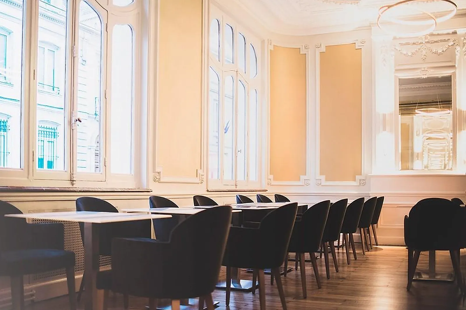 Nord-Pas-de-Calais-Picardie, TRAITEURS - AMIENS (SOMME) : LE PETIT POUCET