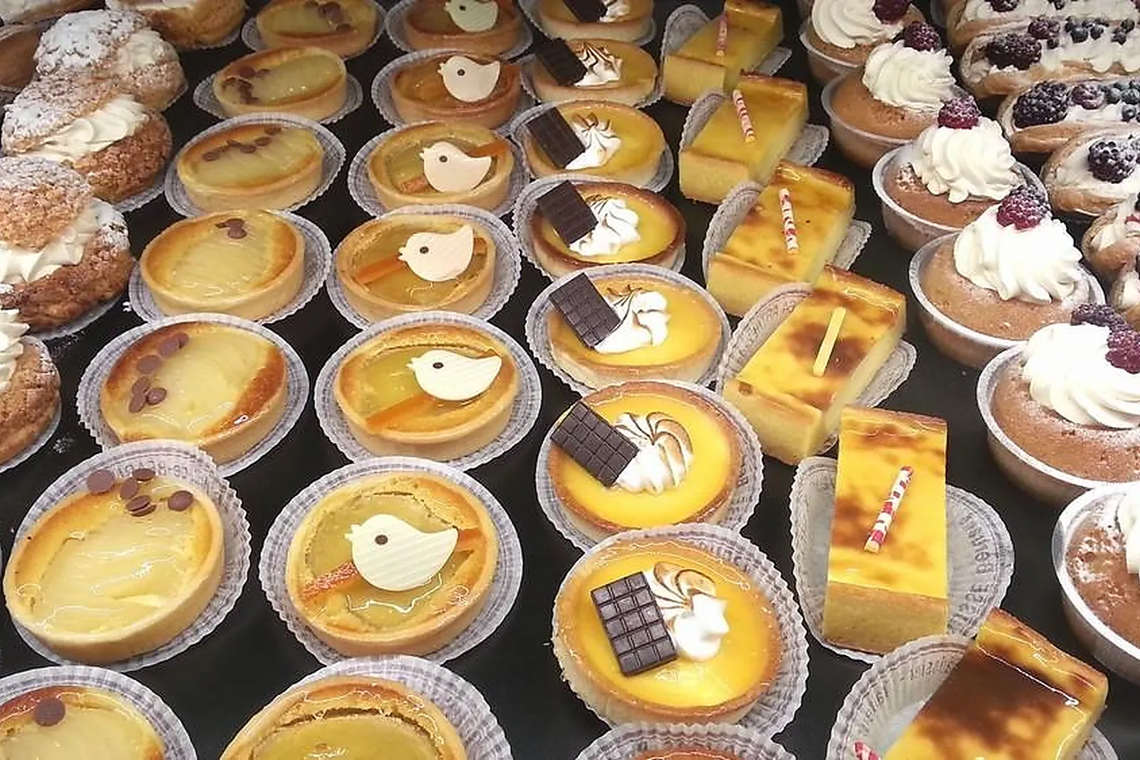 Aquitaine-Limousin-Poitou-Charentes, TRAITEURS - ARTHEZ-DE-BEARN (PYRÉNÉES-ATLANTIQUES) : BERTRAND BROUSSÉ