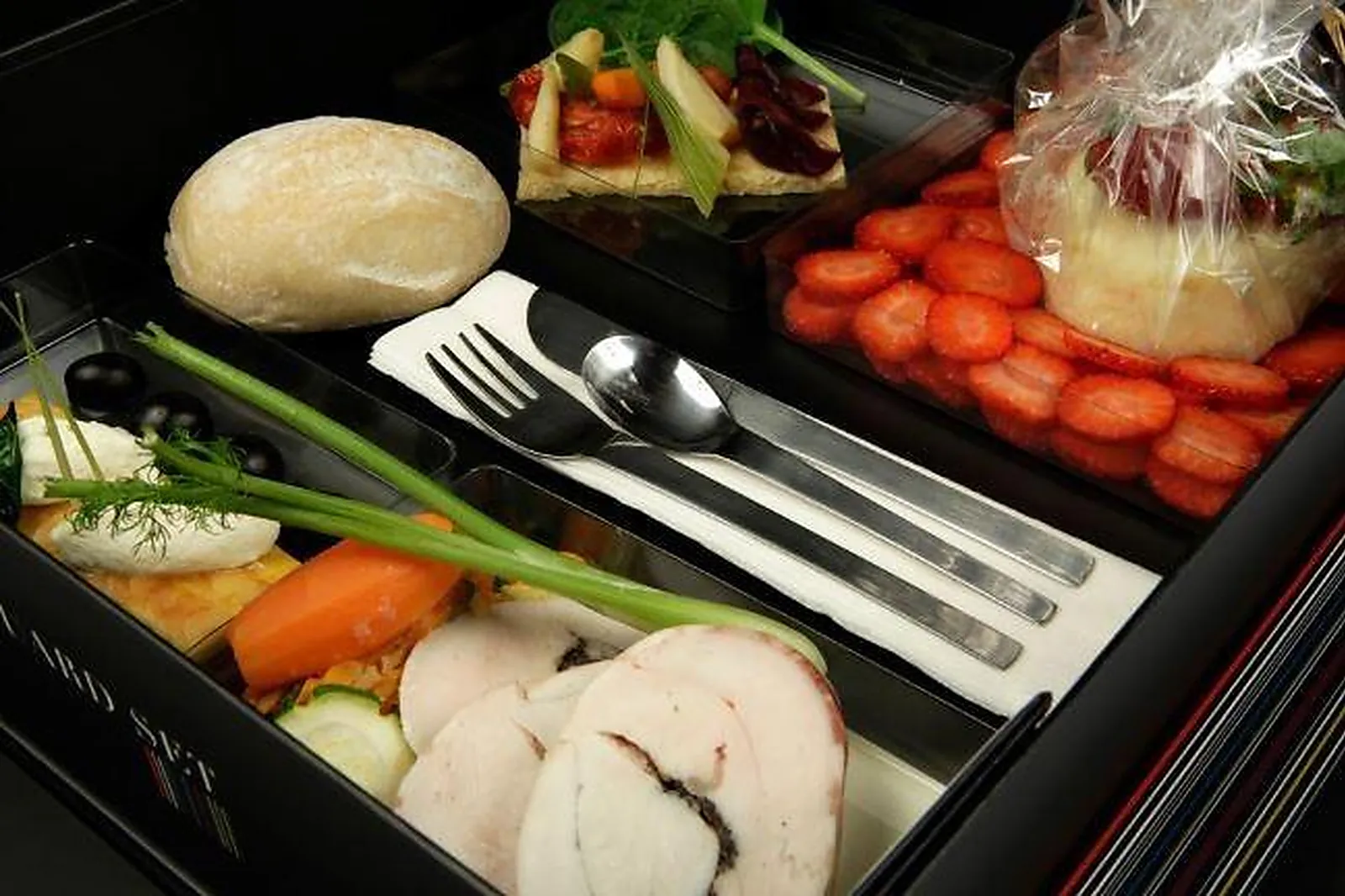 Pays de la Loire, TRAITEURS - AVESSAC (LOIRE-ATLANTIQUE) : EDOUARD SET