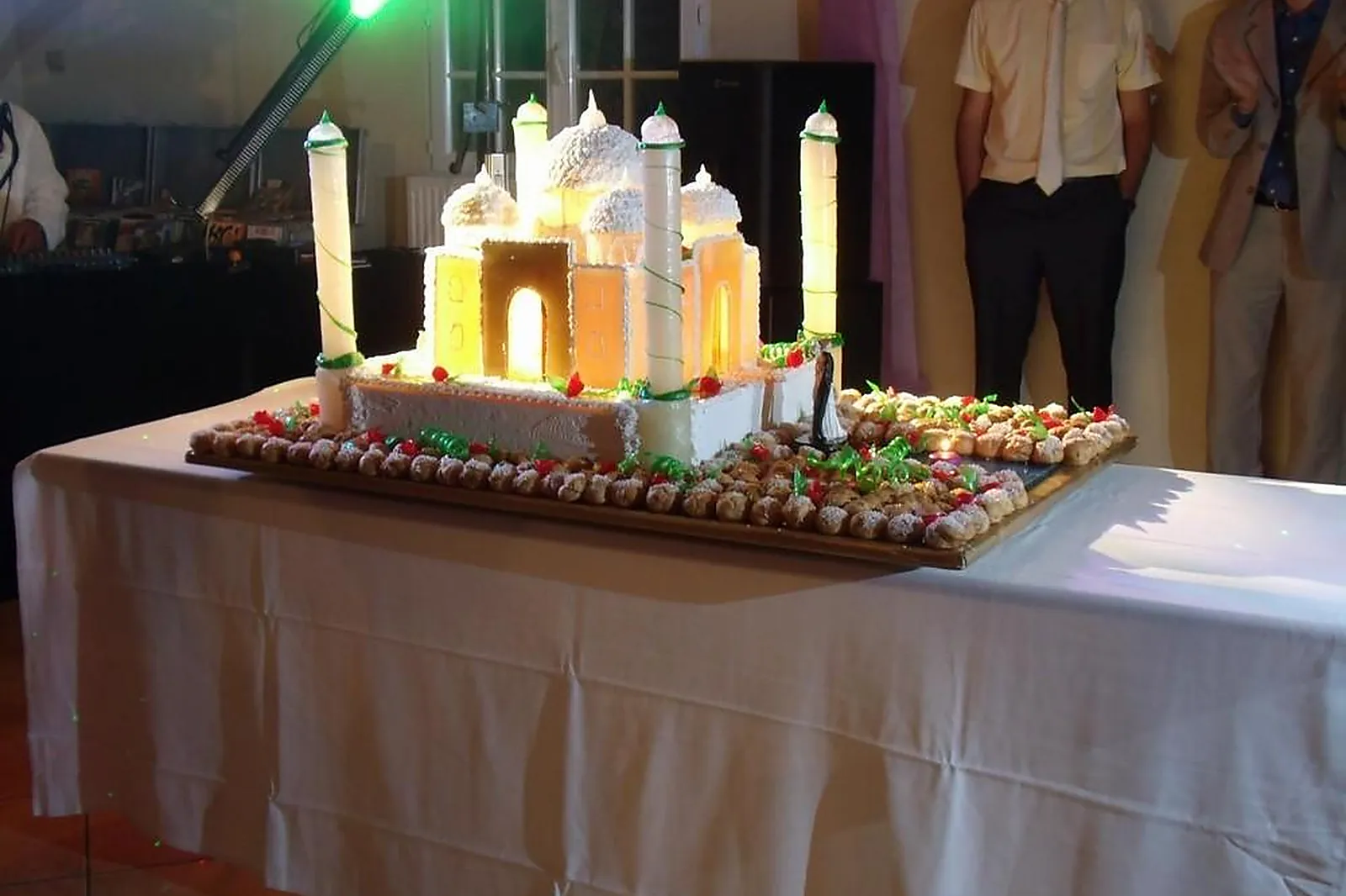 Aquitaine-Limousin-Poitou-Charentes, TRAITEURS - BAZAS (GIRONDE) : DUPOUY TRAITEUR